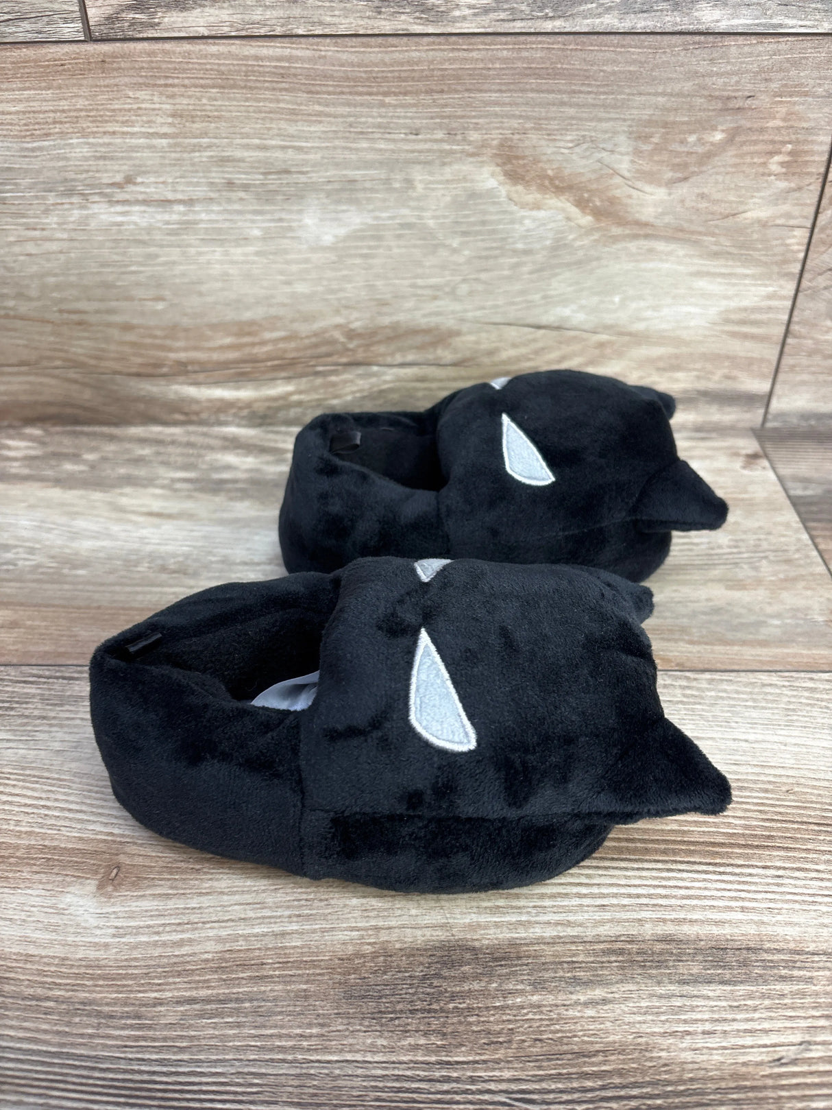 Baby Gap x DC Cozy Batman Slippers Black sz 5-6c