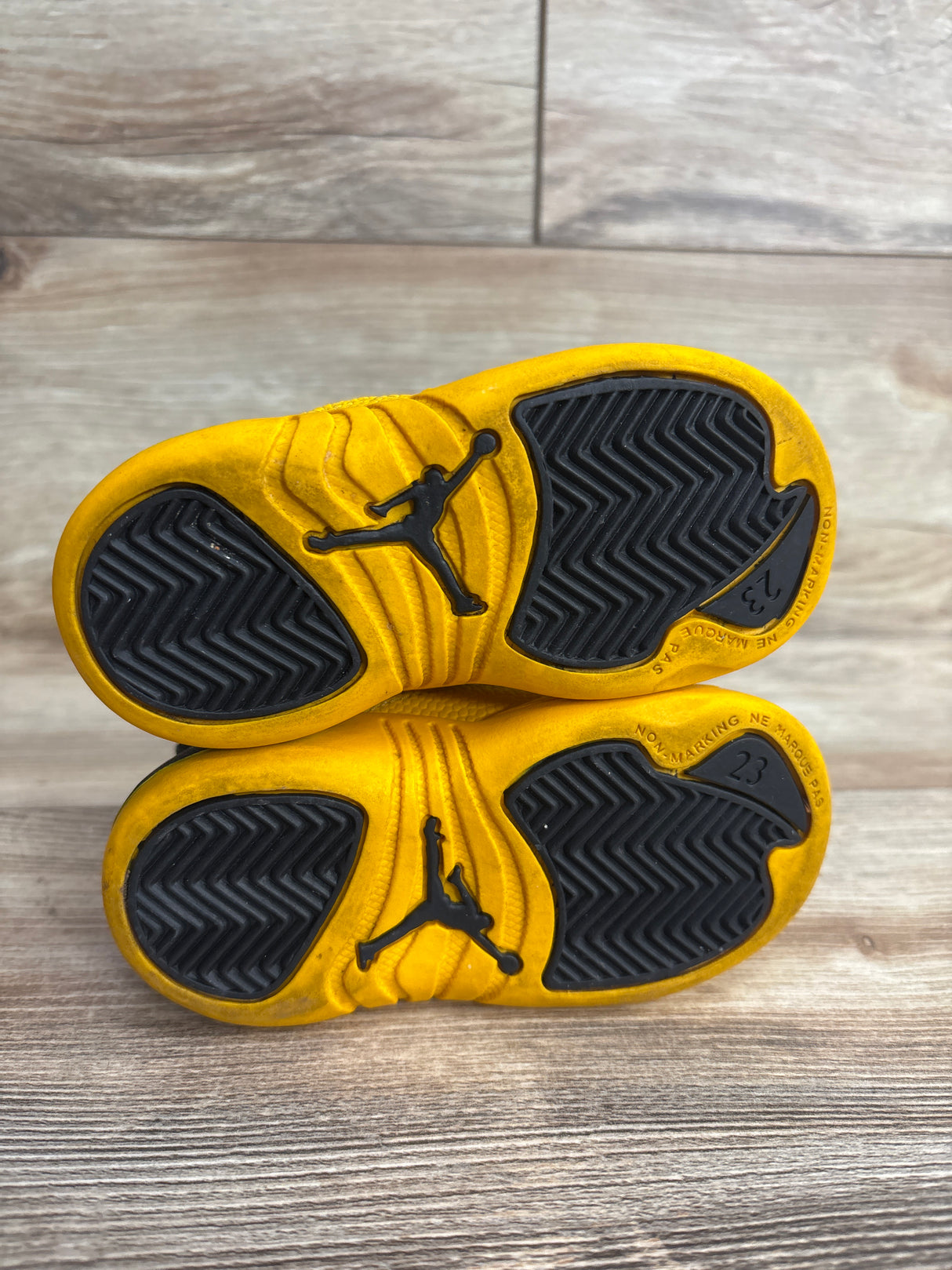 Air Jordan 12 Retro TD 'University Gold' Sneakers sz 6c