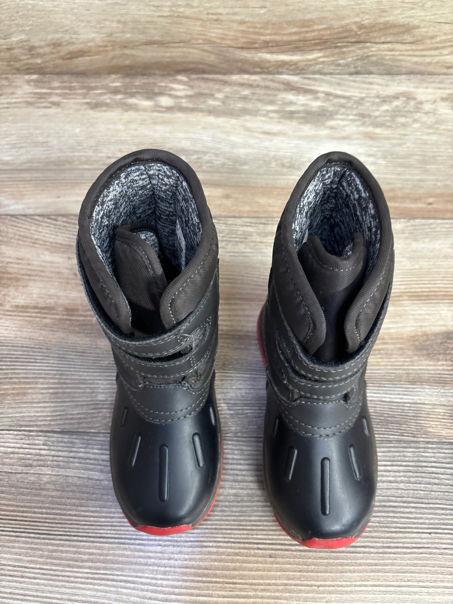 Carter's Light Up Snow Boots Grey sz 9c