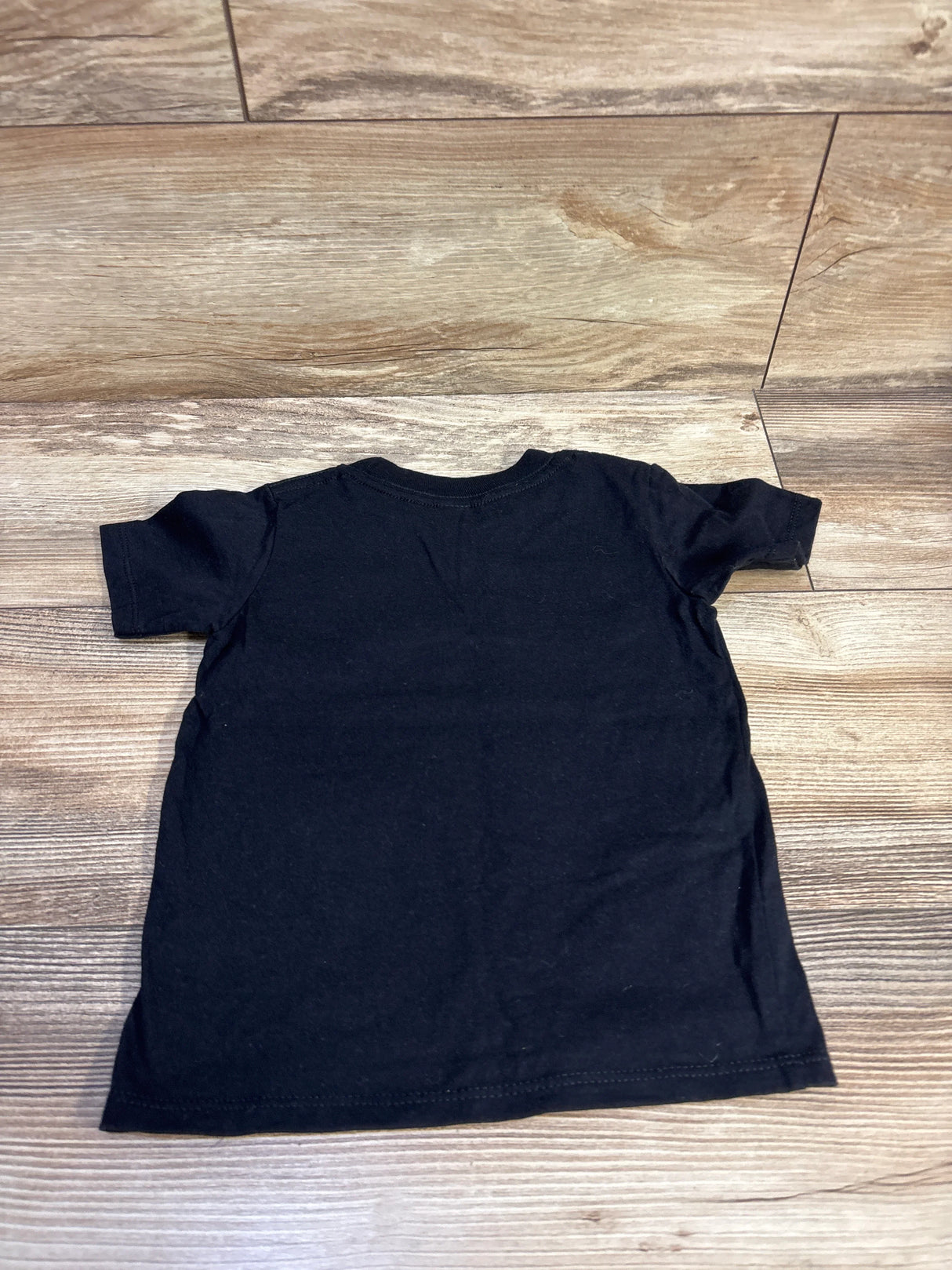 Gildan 'Three.' Shirt Black sz 2T