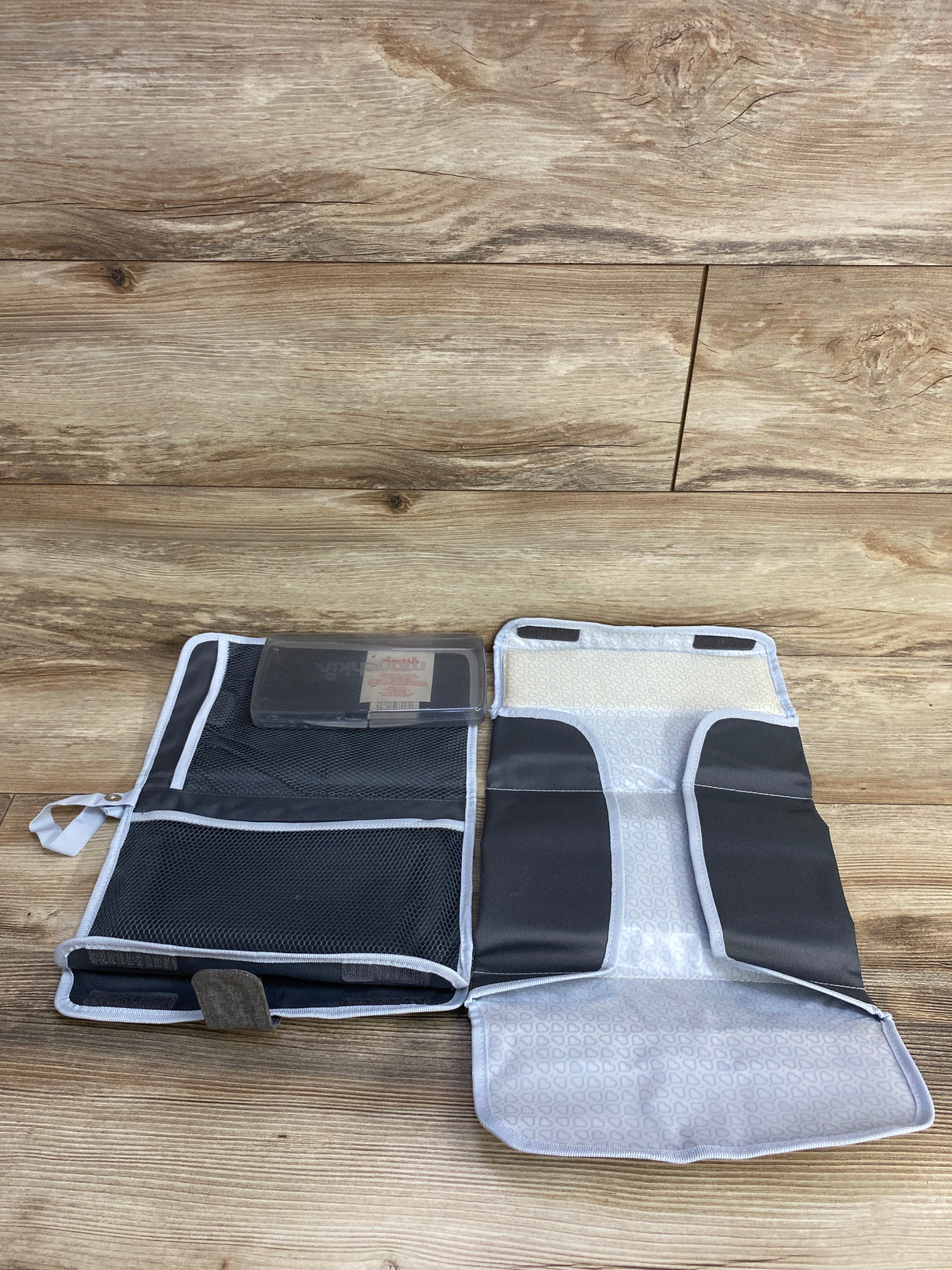 Munchkin Go Change Portable Diaper Changing Pad, Grey