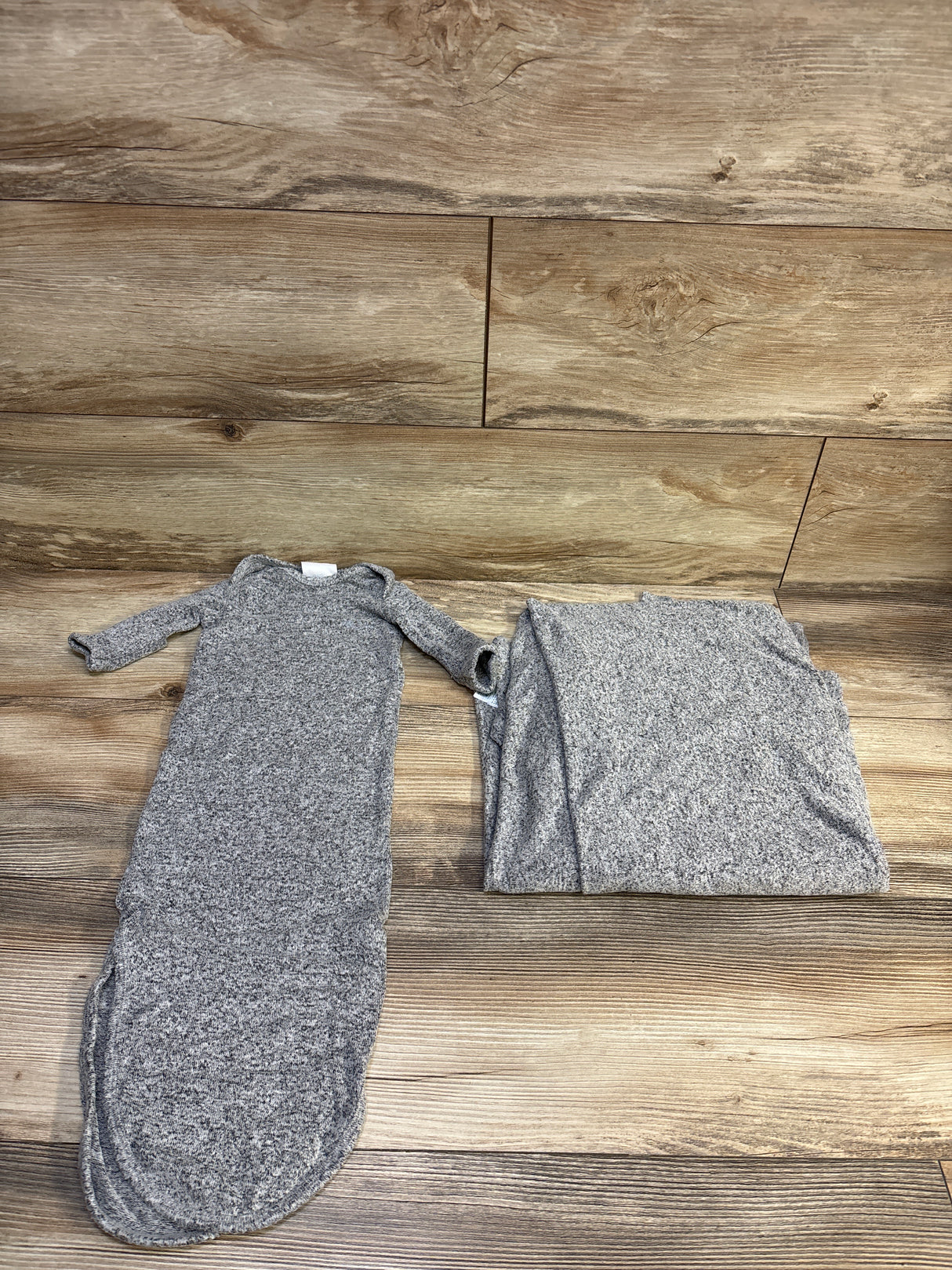 Aden + Anais 2pc Snuggle Knit Swaddle Blanket & Knot Gown Set Grey sz 0-3m