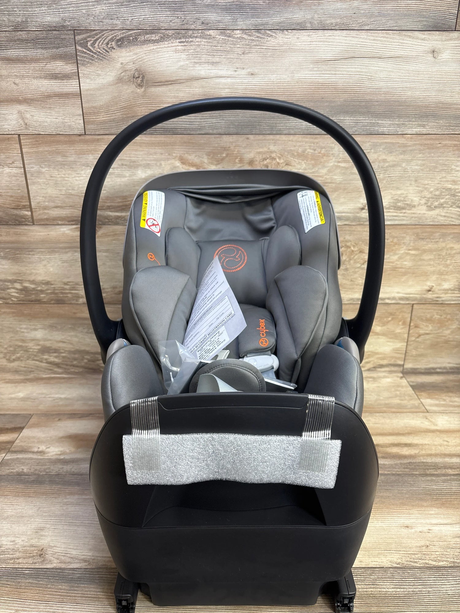 NEW Cybex Gold Cloud G Lux Infant Car Seat in Lava Grey 4-35lbs