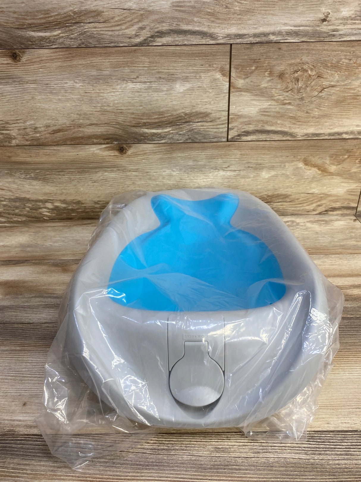 Skip Hop Baby Bath Tub Moby Recline and Rinse - Me n Mommy To Be