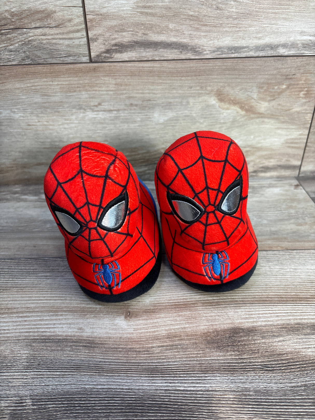 Marvel Spider-Man 3D Plush Slippers Red sz 9/10c