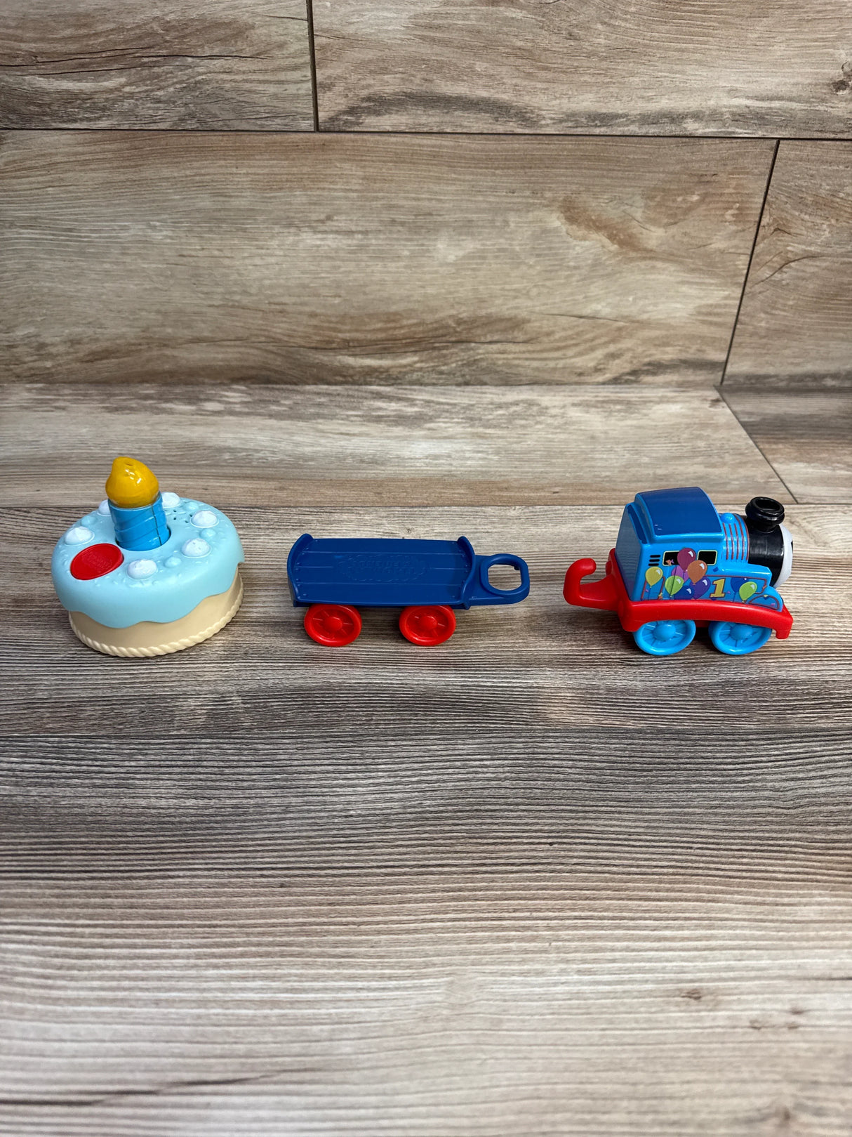 Fisher Price 3pc Thomas The Train Birthday Cake Toy