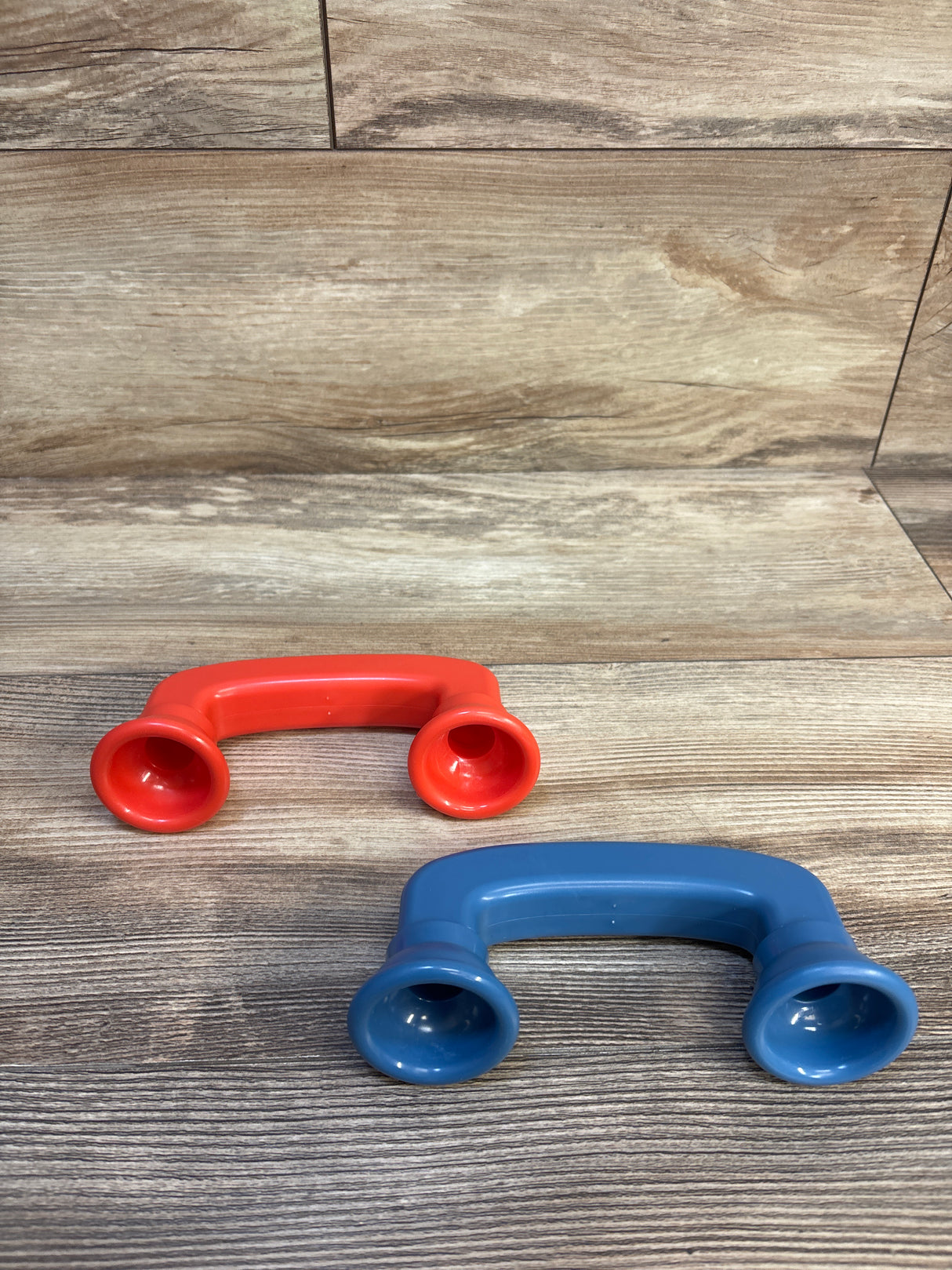 Gadpiparty Whisper Reading Phones 2pk