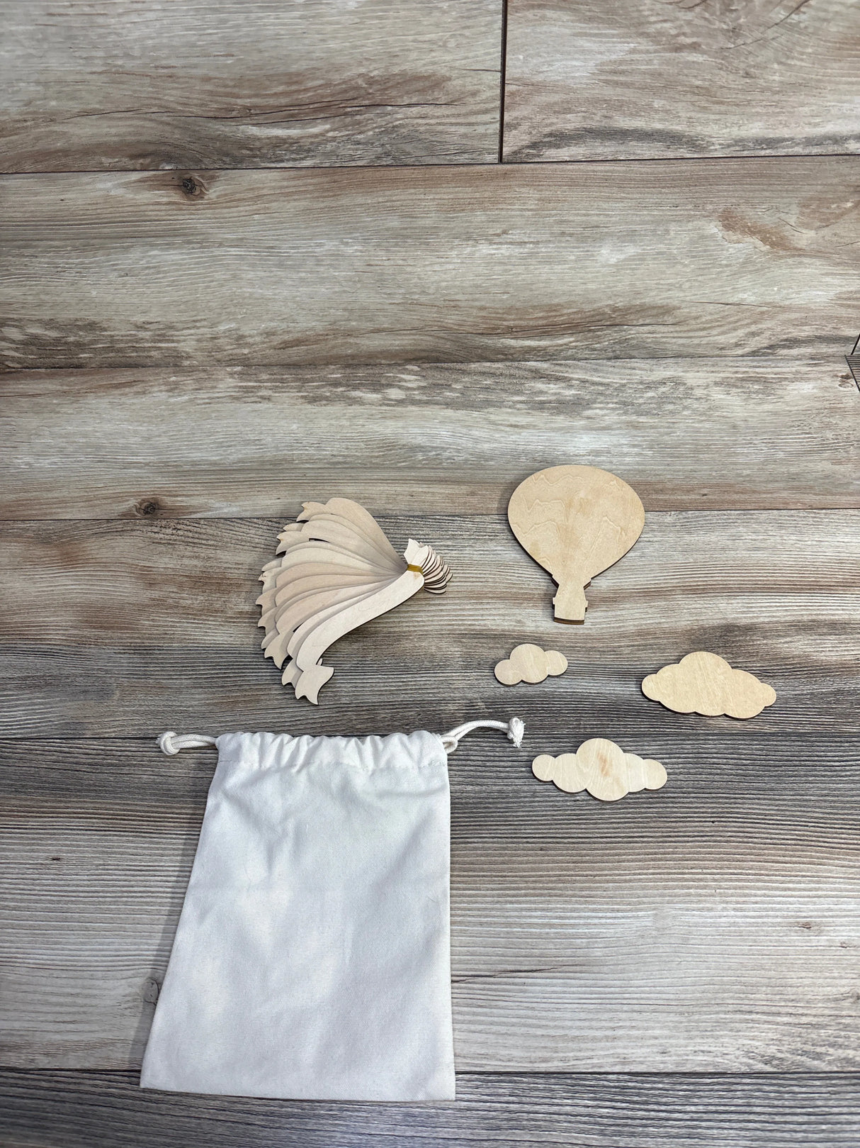 Chipchip Wooden Monthly Milestone Discs - Hot Air Balloon