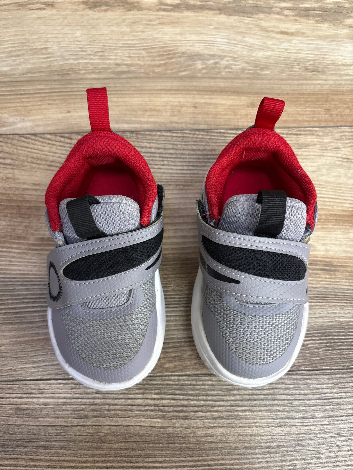 Nike Team Hustle D11 TD 'Cement Grey Gym Red' Sneakers sz 7c