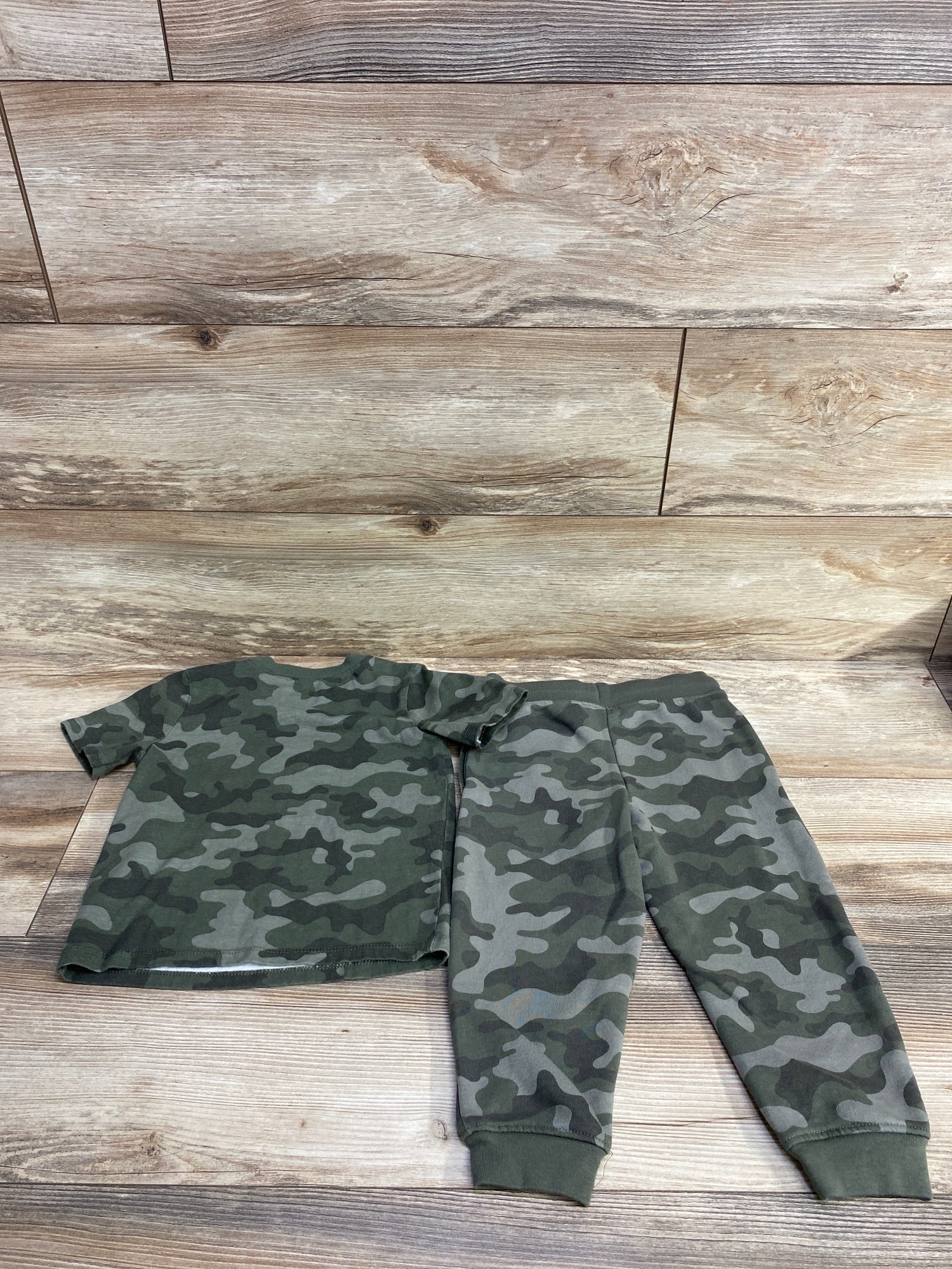 Garanimals 2pc Camo Shirt & Joggers Set Green sz 3T