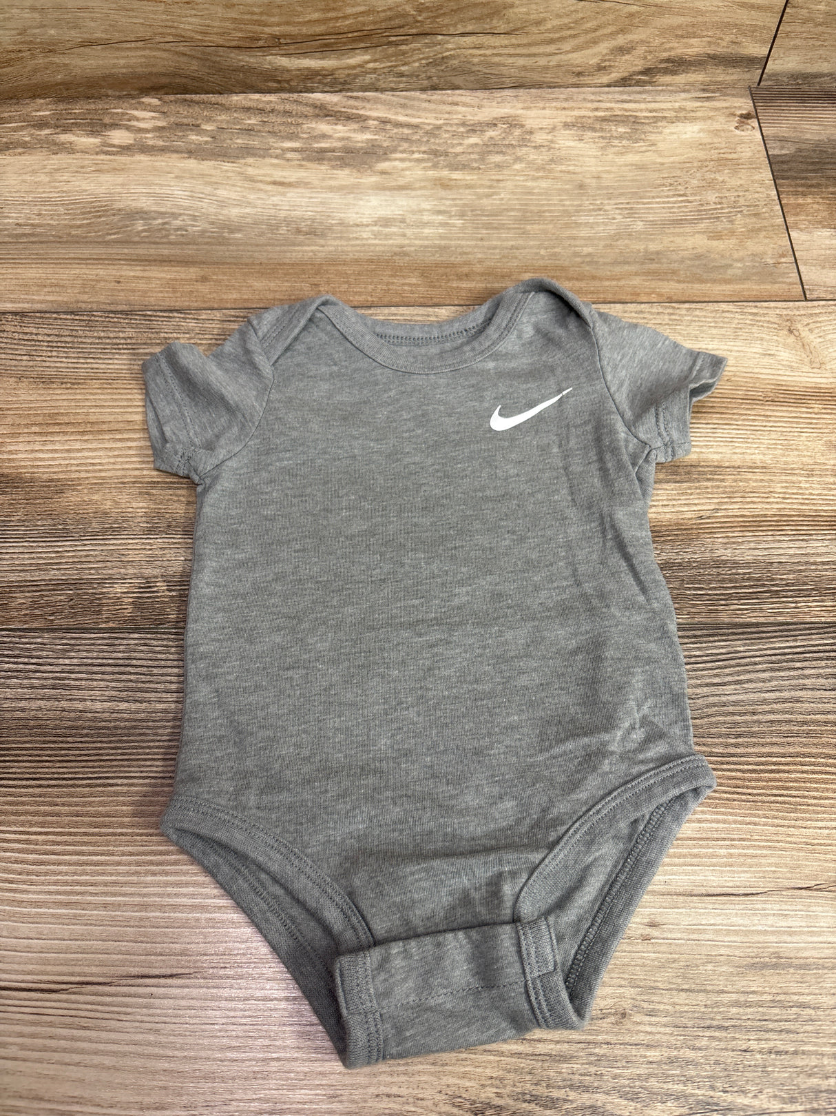 Nike Bodysuit Grey sz 6m