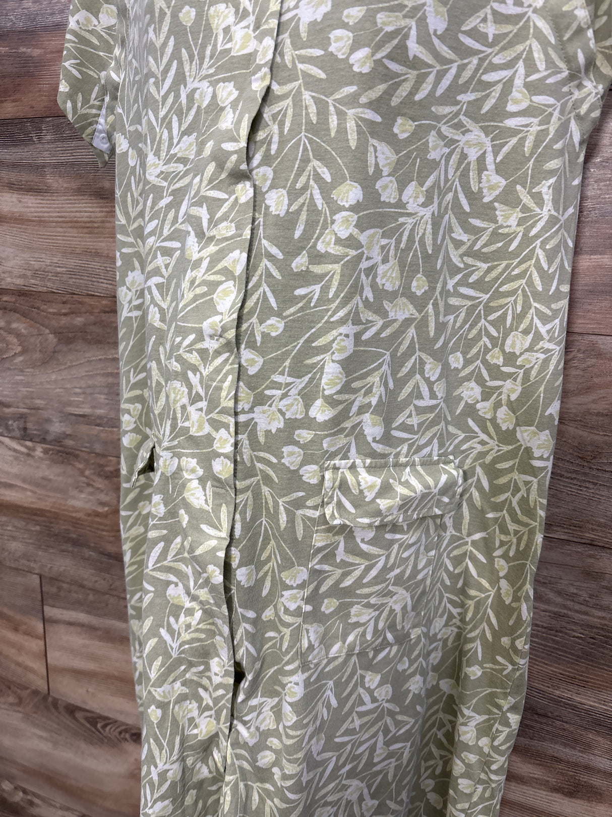 Kindred Bravely Floral Universal Labor & Delivery Gown Sage sz Small