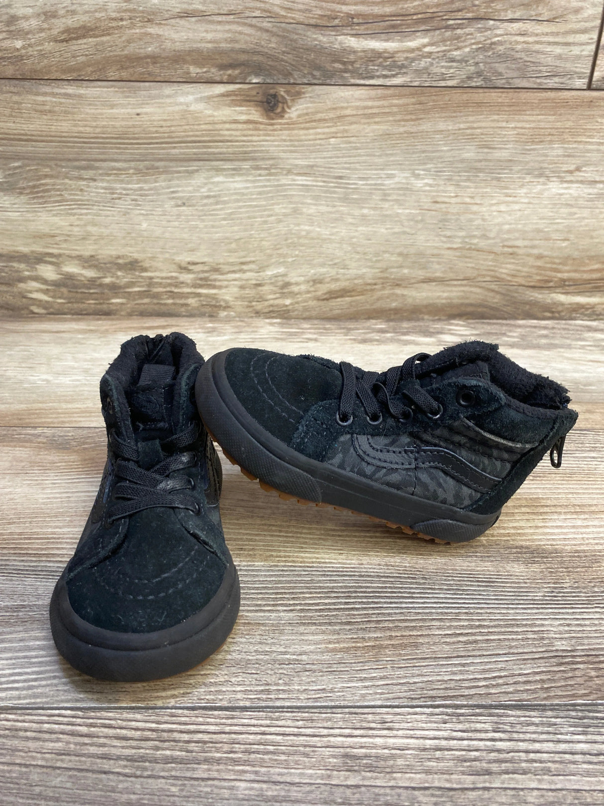 Vans Sk8-Hi Zip Shoes, Black Camo sz 6c