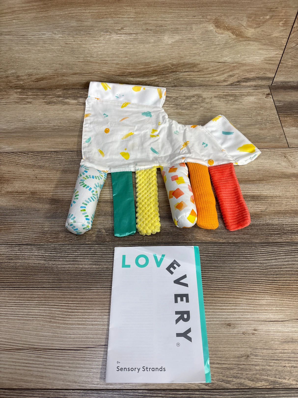 NEW Lovevery Sensory Strands
