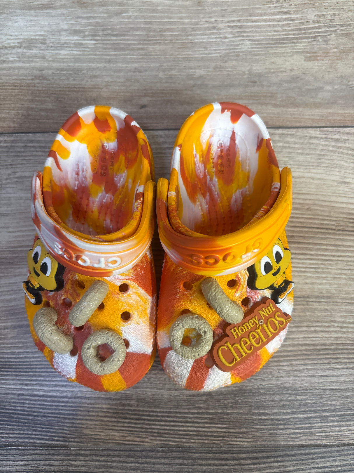Crocs x Honey Nut Cheerios Classic Clogs Yellow sz 7c