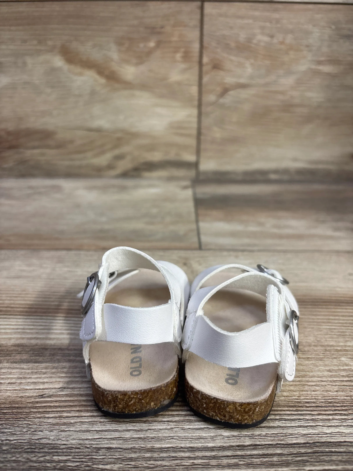 Old Navy Faux-Leather Double-Buckle Sandals White sz 1/2c