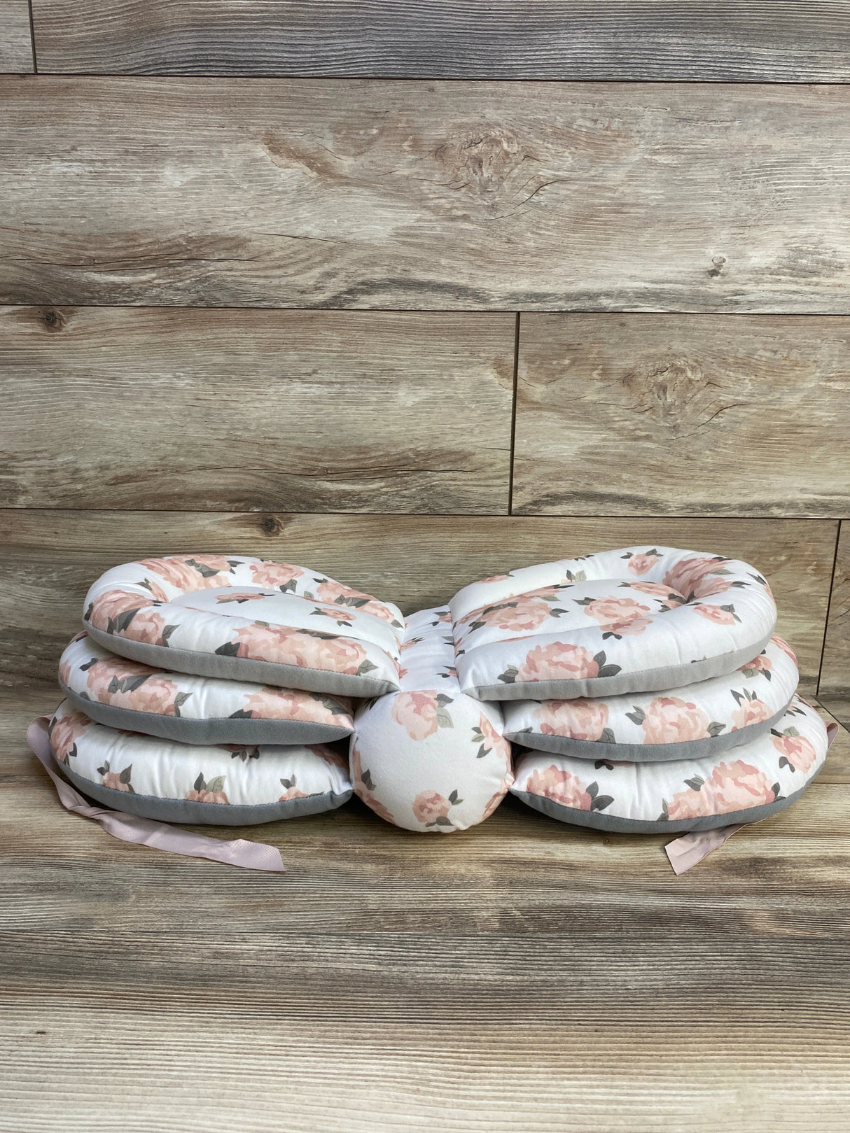 Infantino Elevate Adjustable Nursing Pillow Pink Floral - Me n Mommy To Be