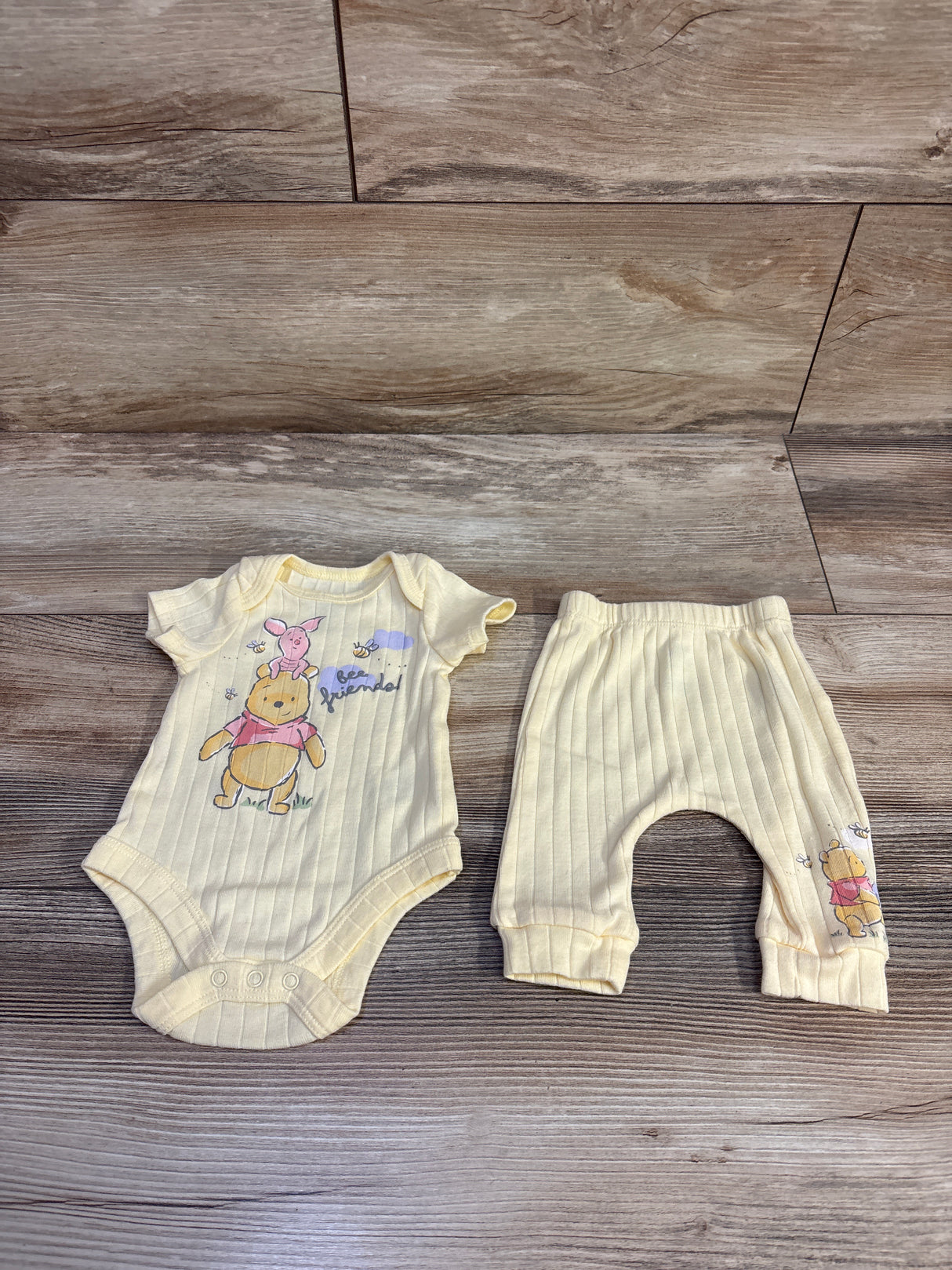 Disney Baby 2pc Winnie The Pooh Bodysuit & Pants Set Yellow sz Newborn