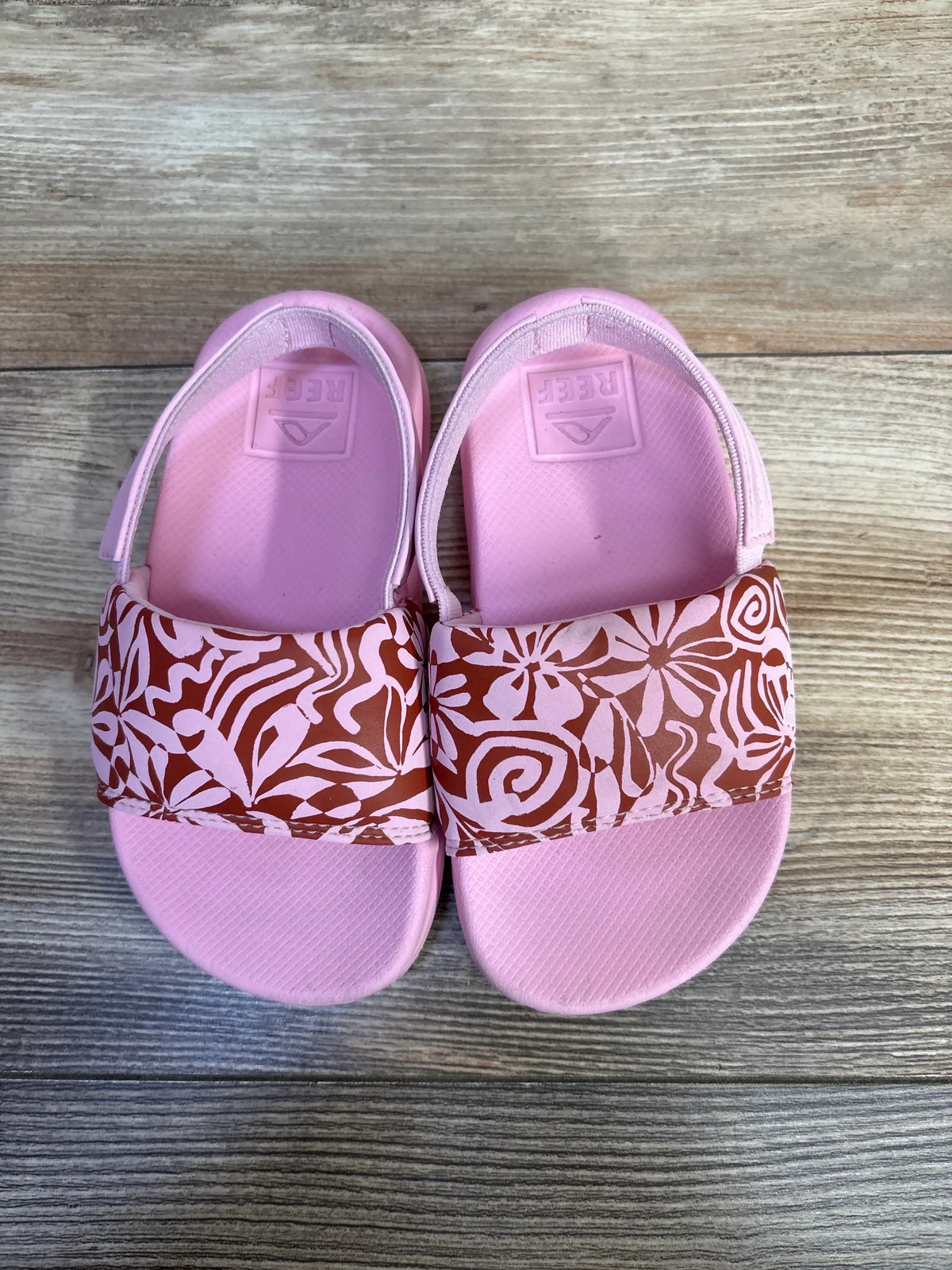 Pair of Me n Mommy To Be pink Reef modern floral sandals for kids size 9c