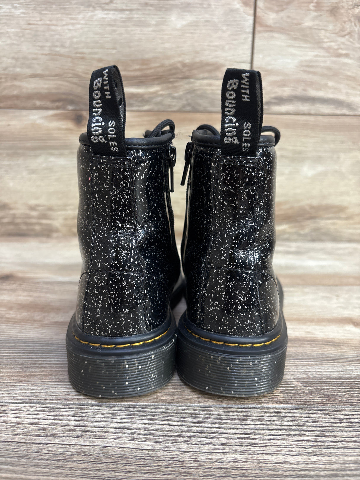 Dr. Martens 1460 Glitter Patent Leather Boots Black sz 1Y