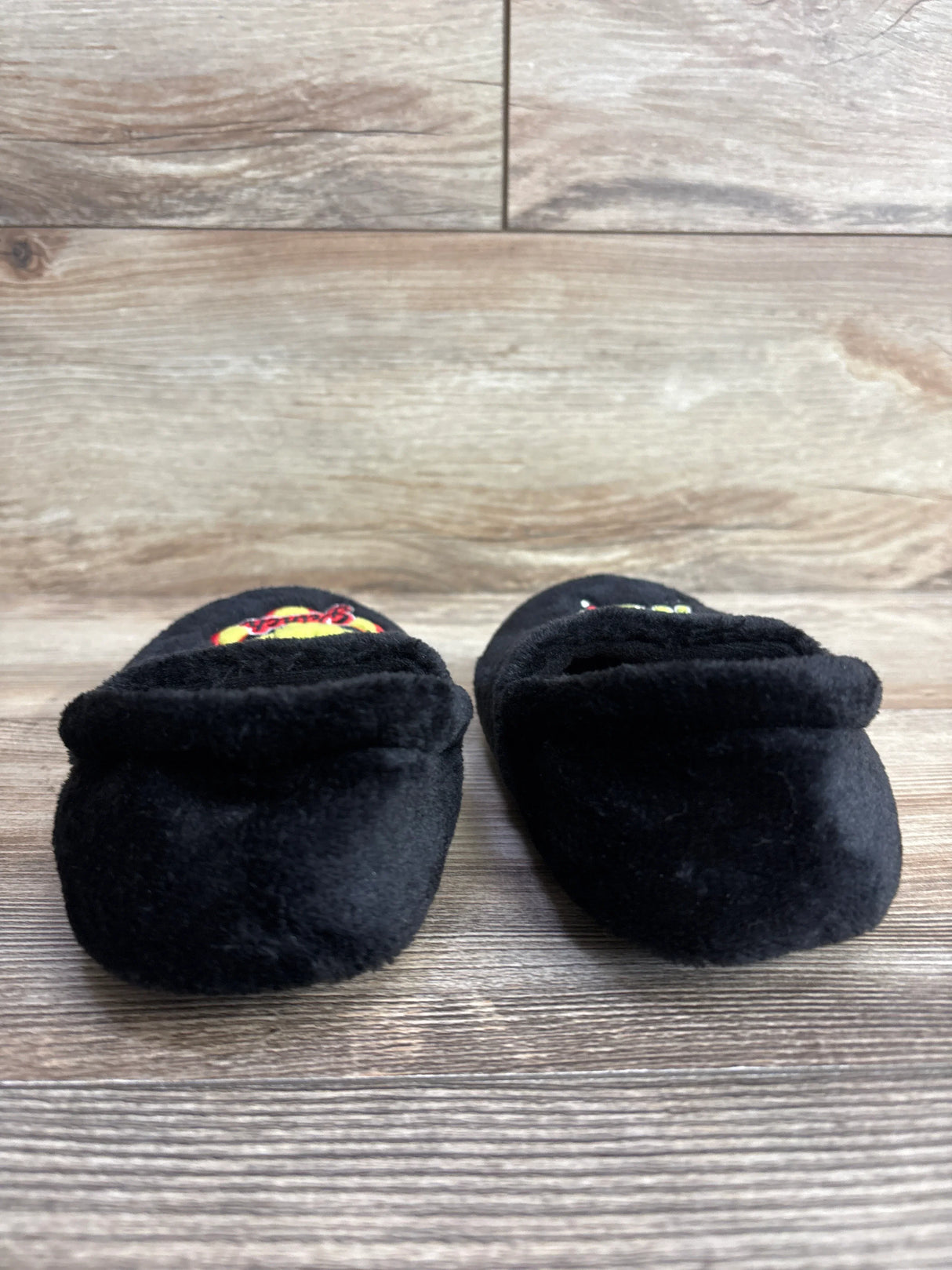 The Grinch Slippers Black sz 13c/1Y