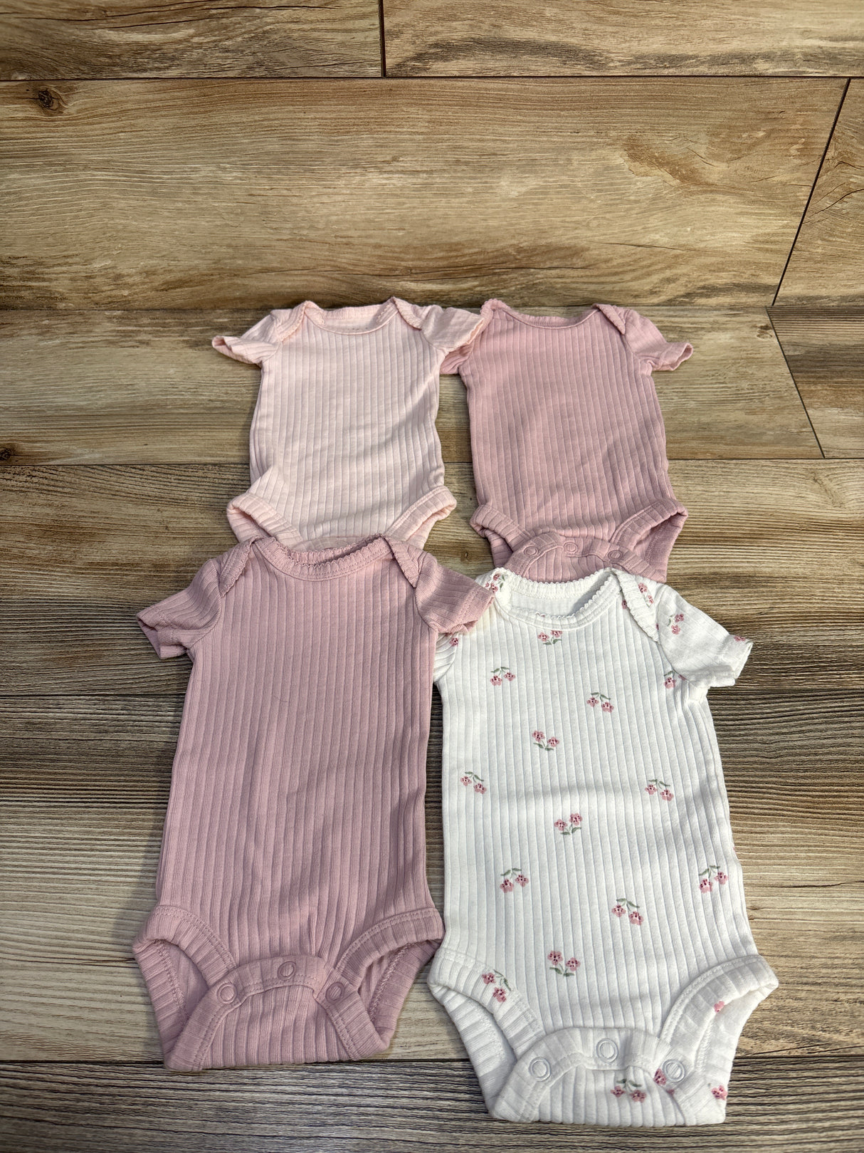 Just One You 4pk Ribbed Bodysuits Pink sz Preemie