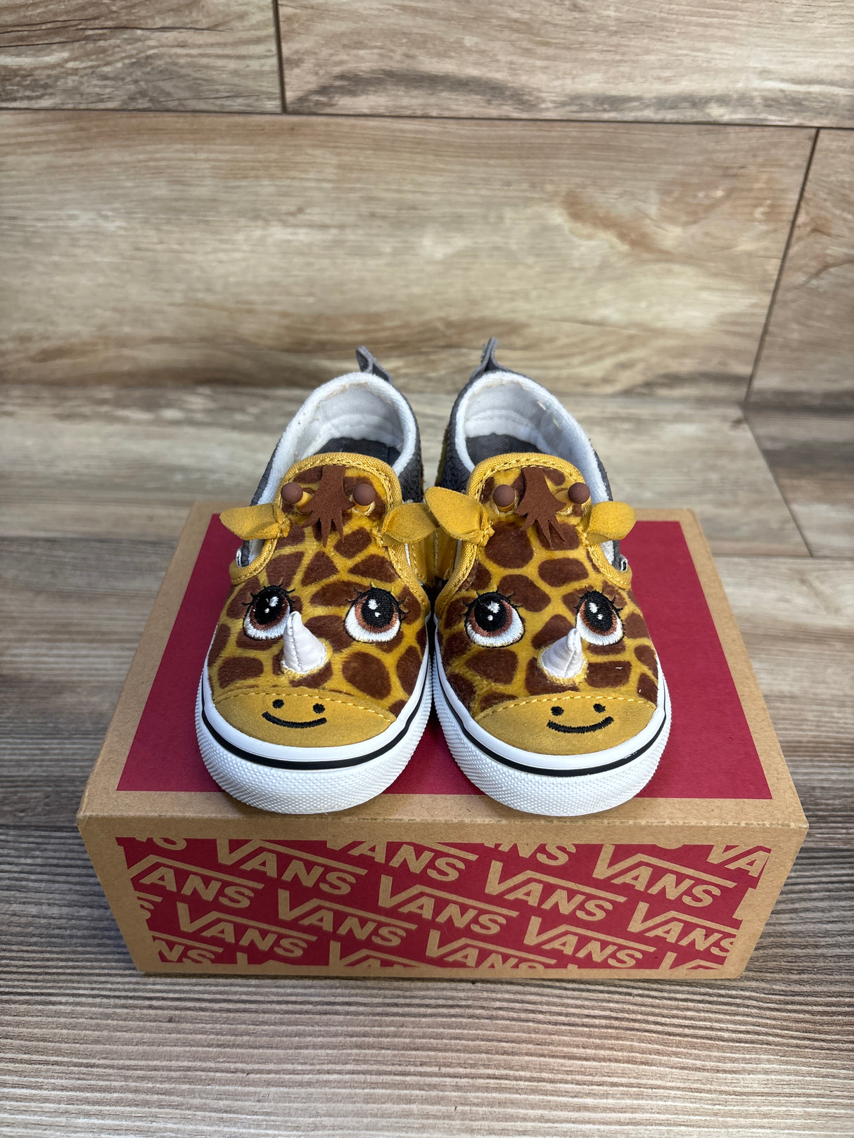 Vans Slip-On V Toddler 'Rinoceraffe' Sneakers sz 8c