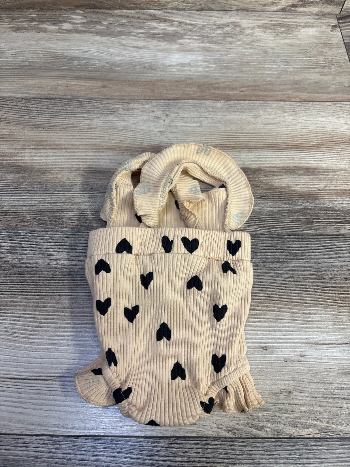 Full Famous Ribbed Heart Bubble Romper Tan sz Newborn