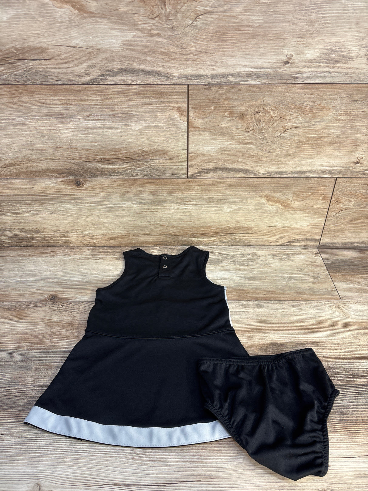 NFL Team Apparel 2pc Las Vegas Raiders Cheer Captain Dress with Bloomers Black sz 2T