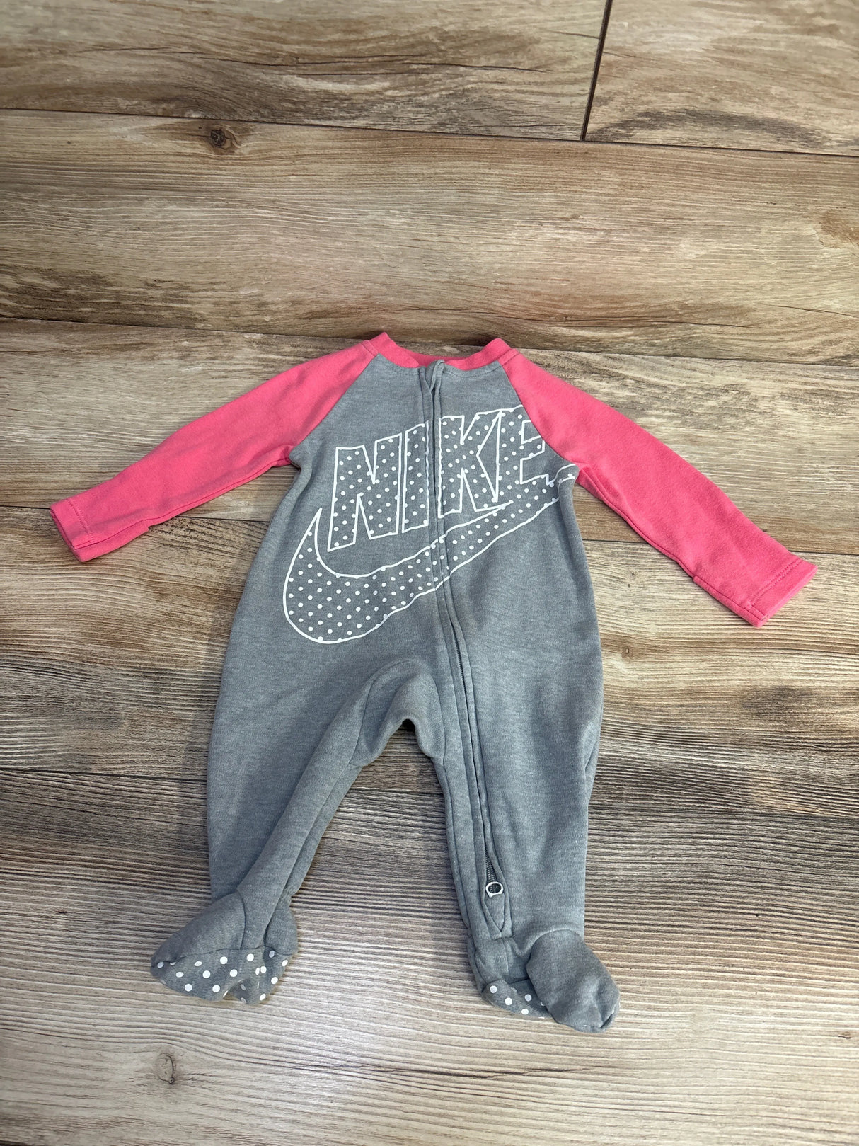 Nike Polka Dot Logo Sleep & Play Grey sz 3m