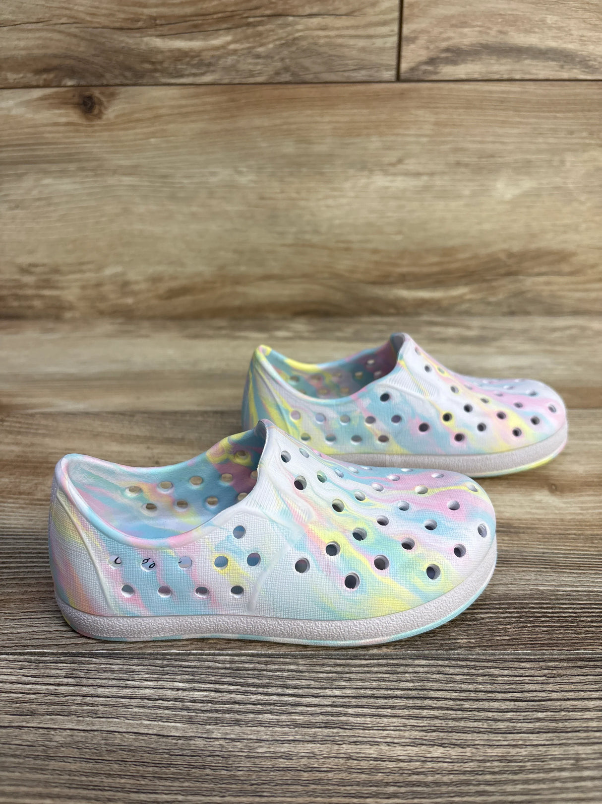 Cat & Jack Jese Slip-On Apparel Water Shoes Multicolor sz 8c - Me n Mommy To Be