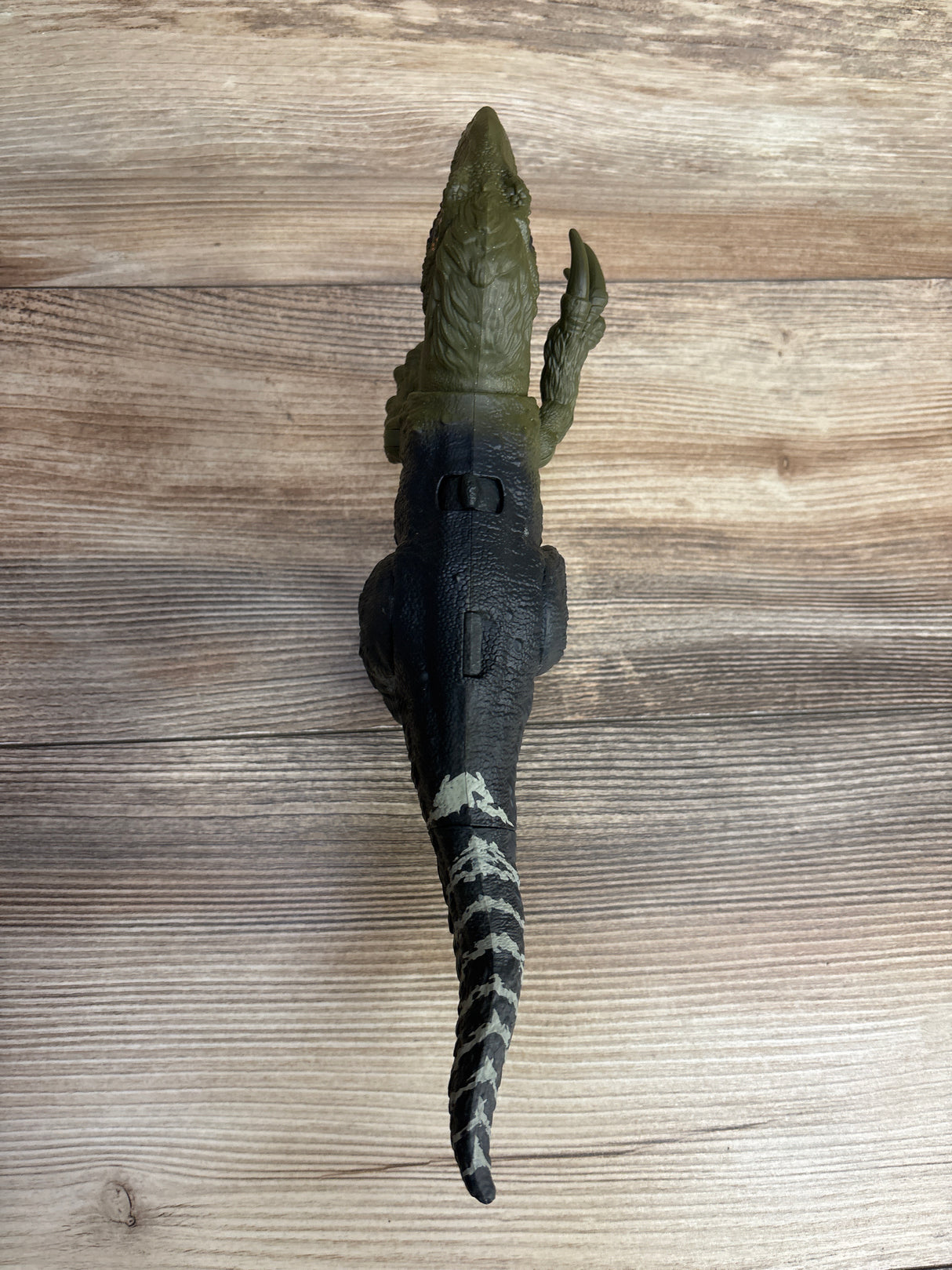 Mattel Jurassic World Wild Roar Orkoraptor Action Figure