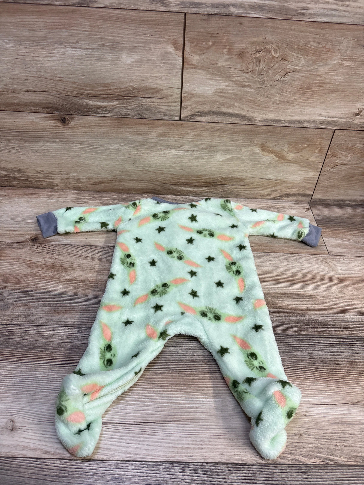 Star Wars Baby Yoda Plush Footed Coverall Green sz 3-6m