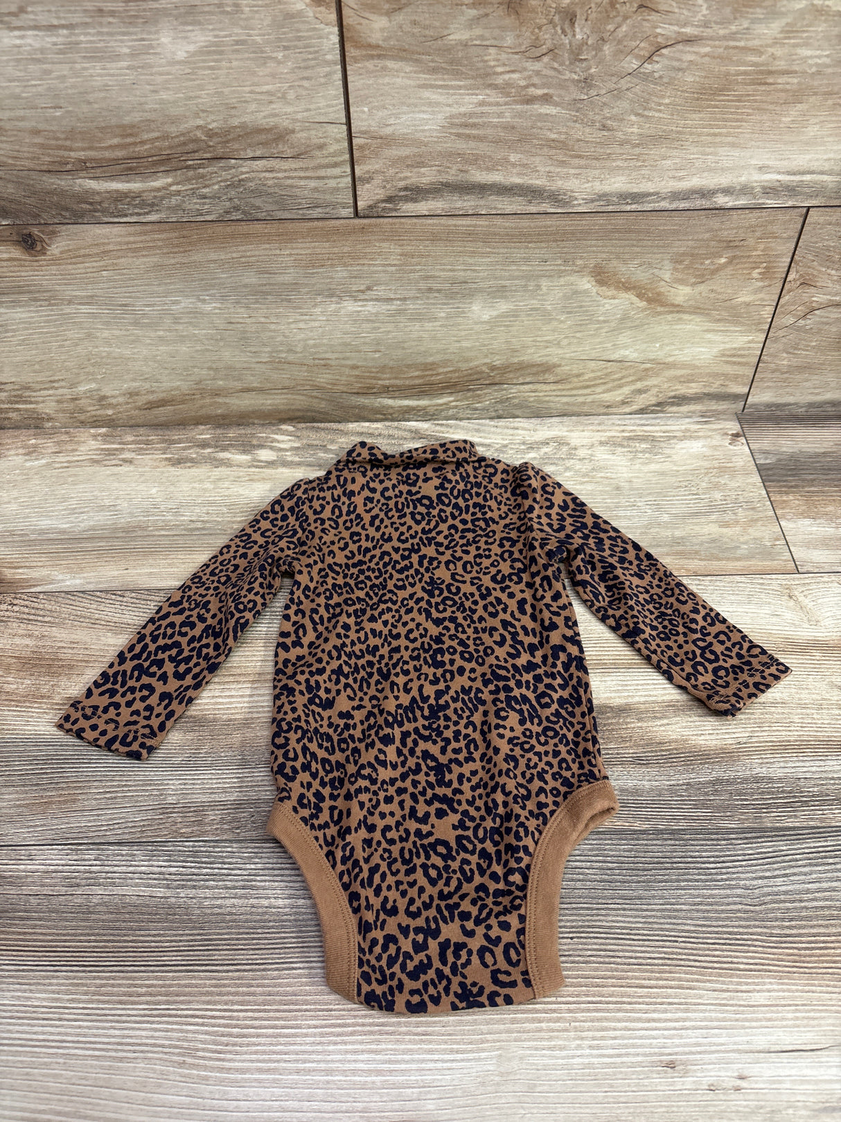 Baby Gap Long Sleeve Leopard Bodysuit Brown sz 6-12m