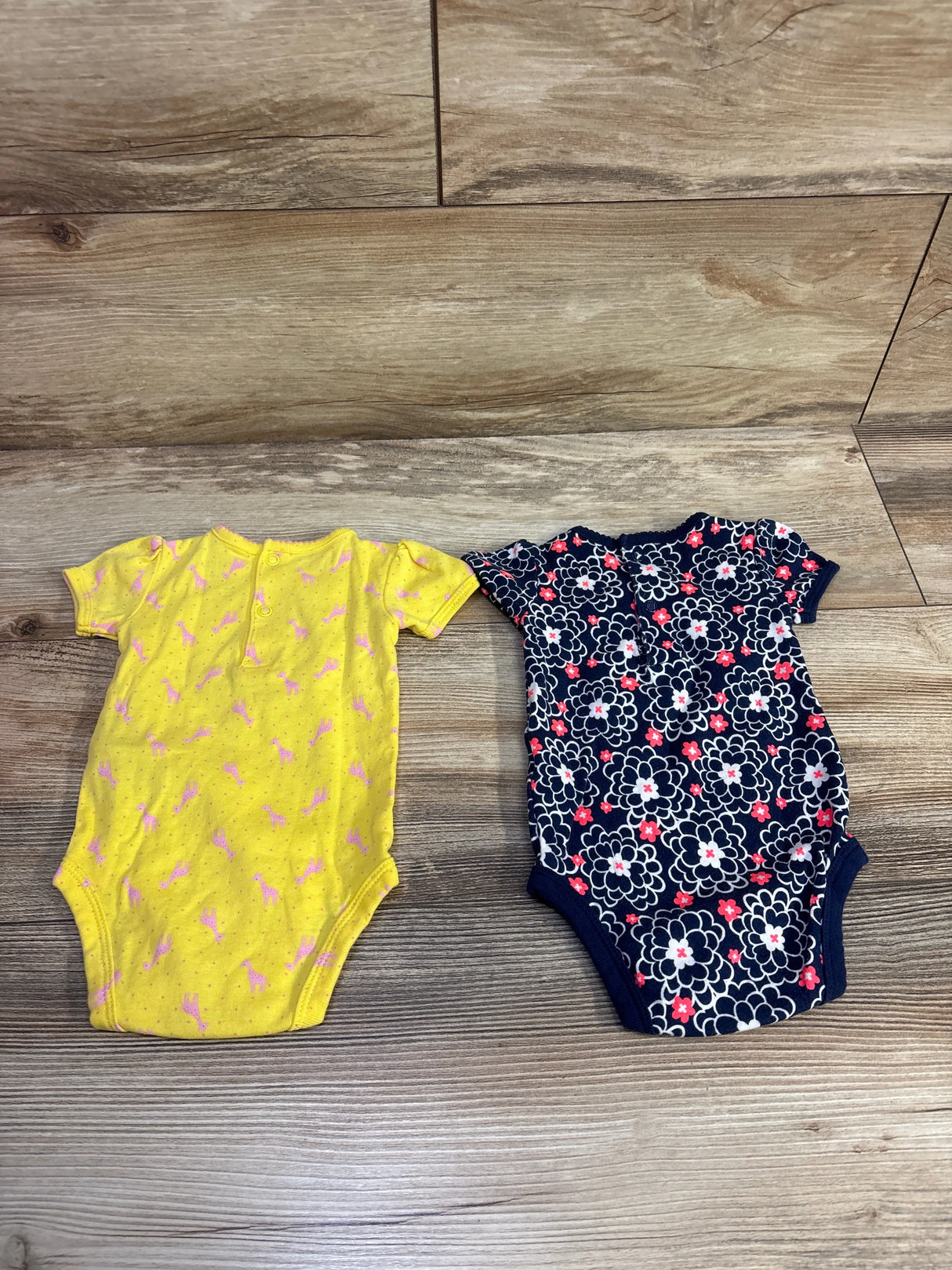 Simple Joys 2pk Bodysuits Navy/Yellow sz 0-3m