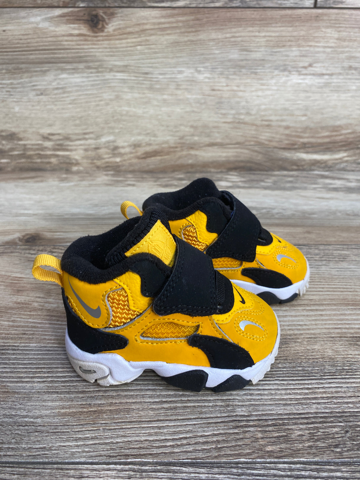 Nike TD Speed Turf 'University Gold' Sneakers, Yellow sz 3c