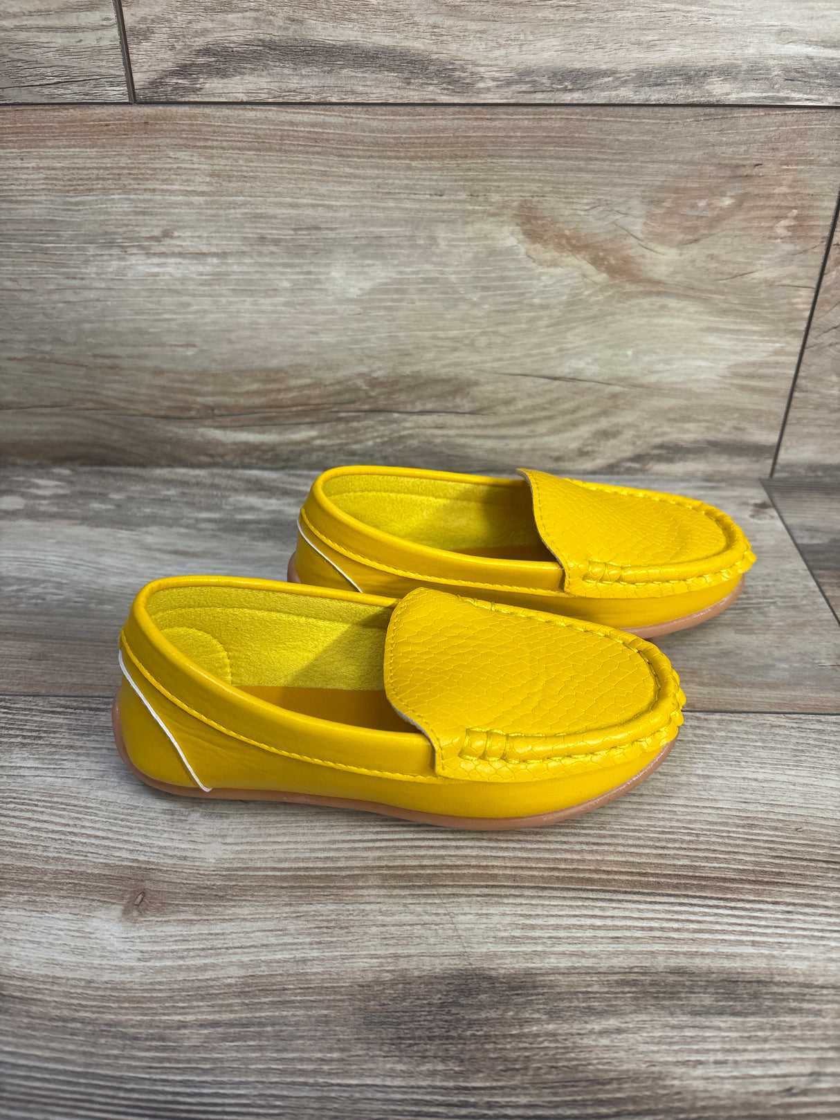 Karoyedx Patent Leather Oxford Loafers Yellow sz 12/13c