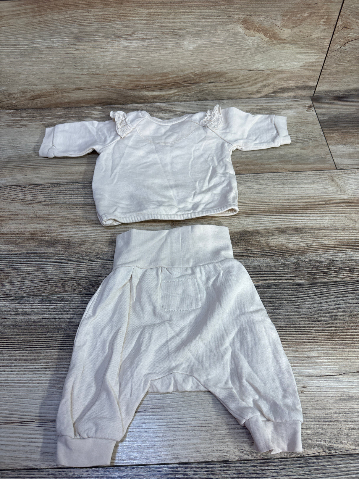 H&M 2pc Sweatshirt & Pants Set Ivory sz Preemie