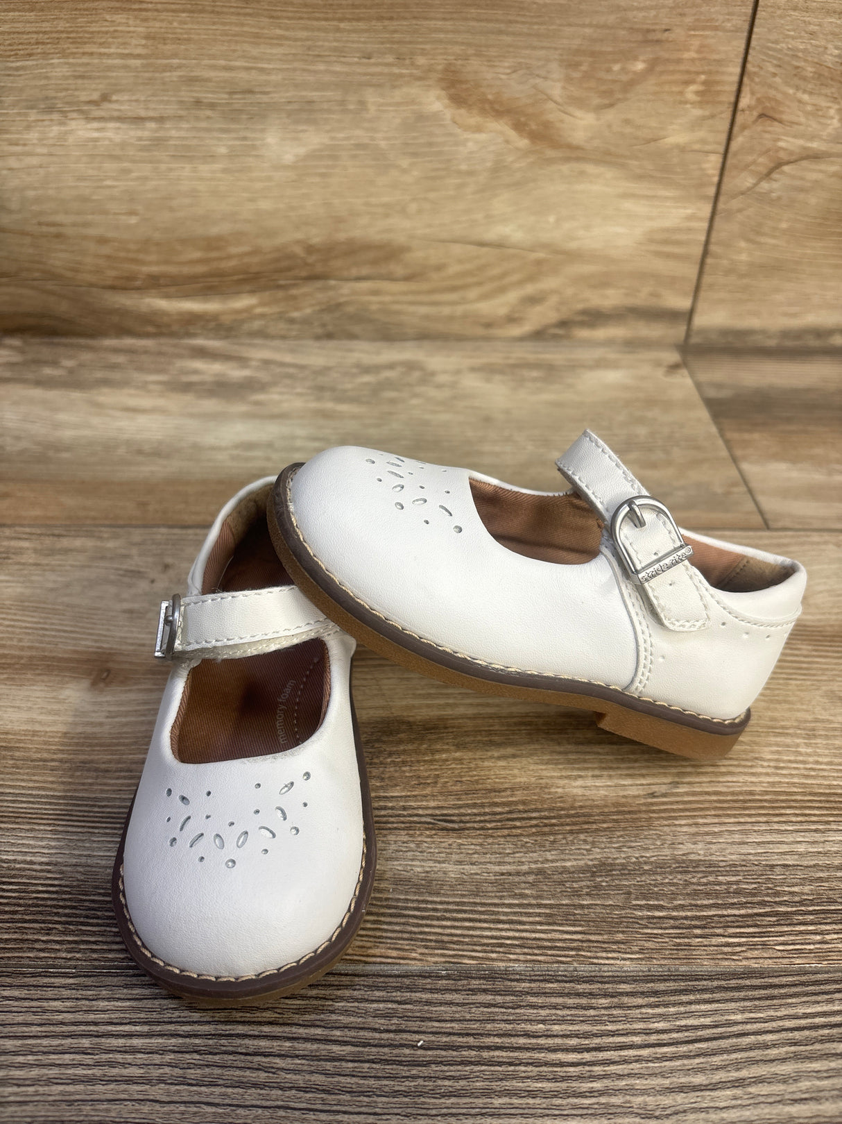 Stride Rite Mara Mary Jane Flats White sz 6.5c