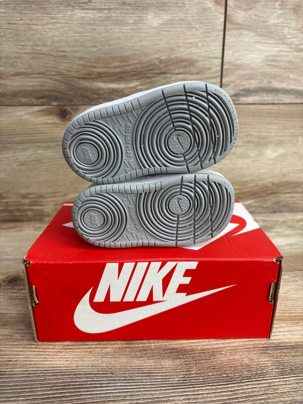 Nike Court Borough Mid 2 TD 'White Fuchsia Glow' Sneakers sz 4c