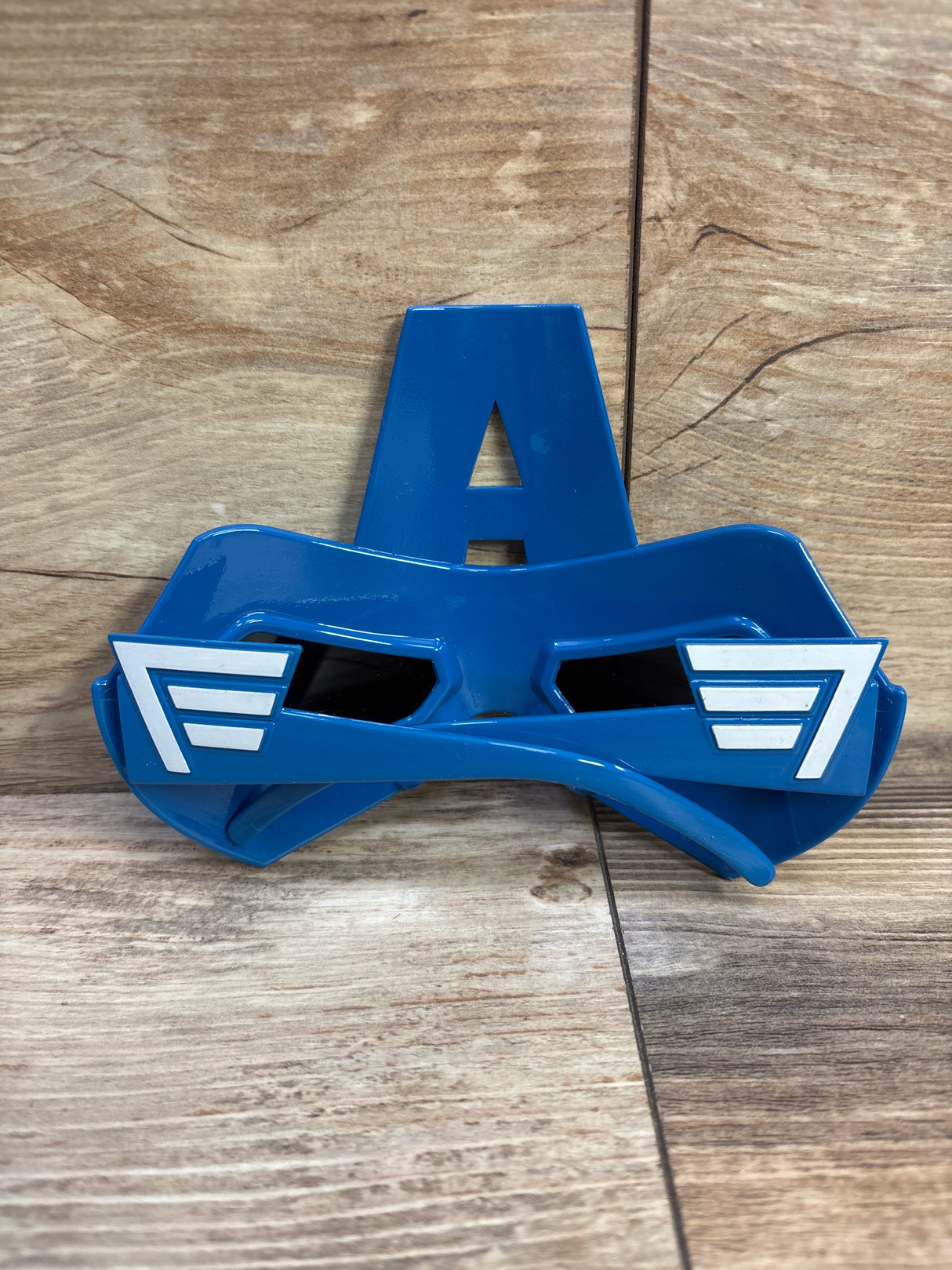 Sun-Staches Marvel Captain America Sunglasses