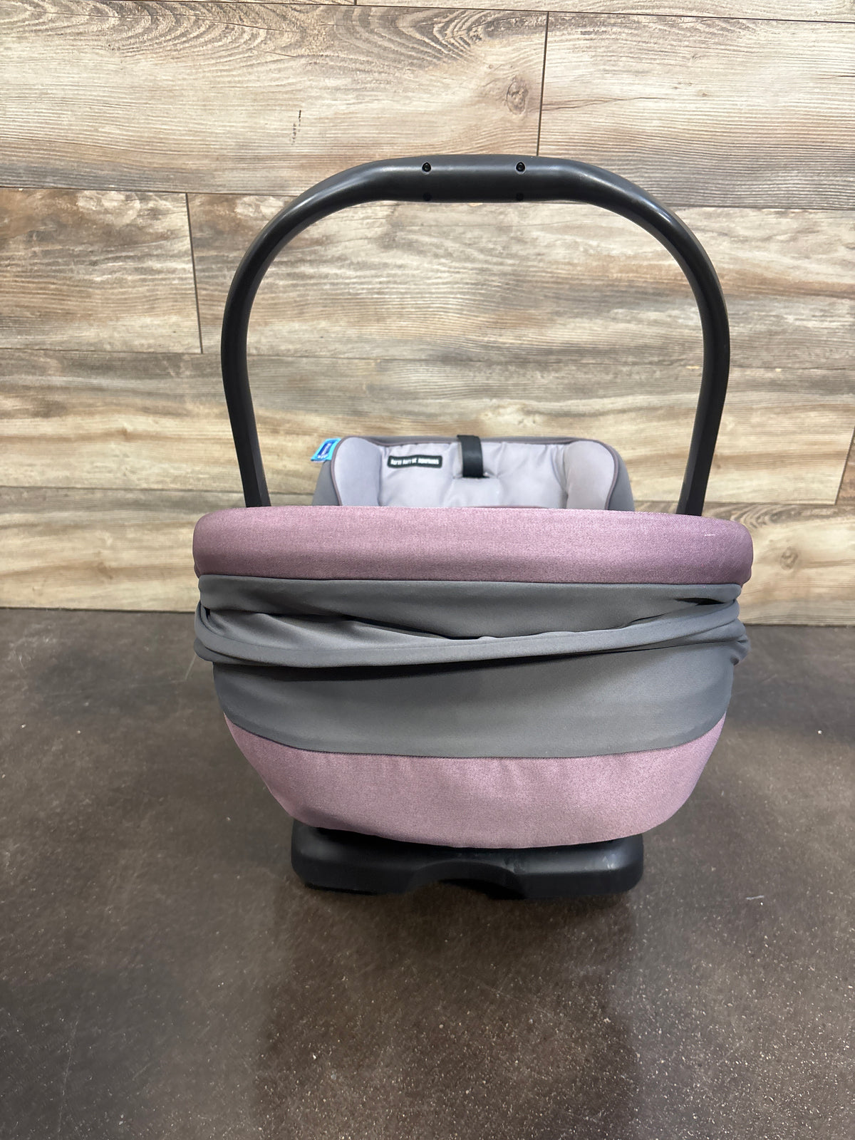 Graco SnugRide35 Infant Car Seat in Purple