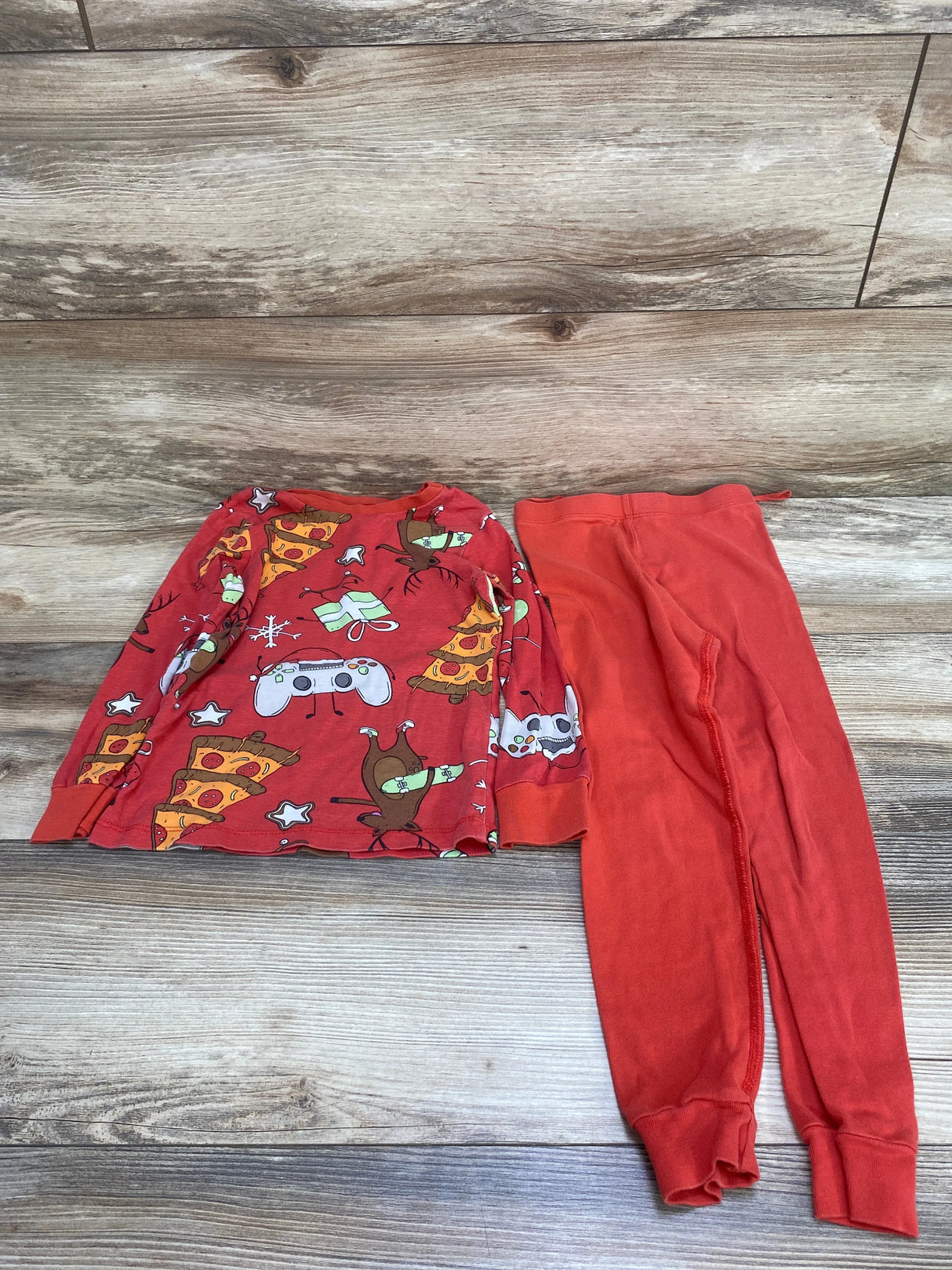 H&M 2pc Christmas Pajama Set Red sz 5/6 - Me n Mommy To Be