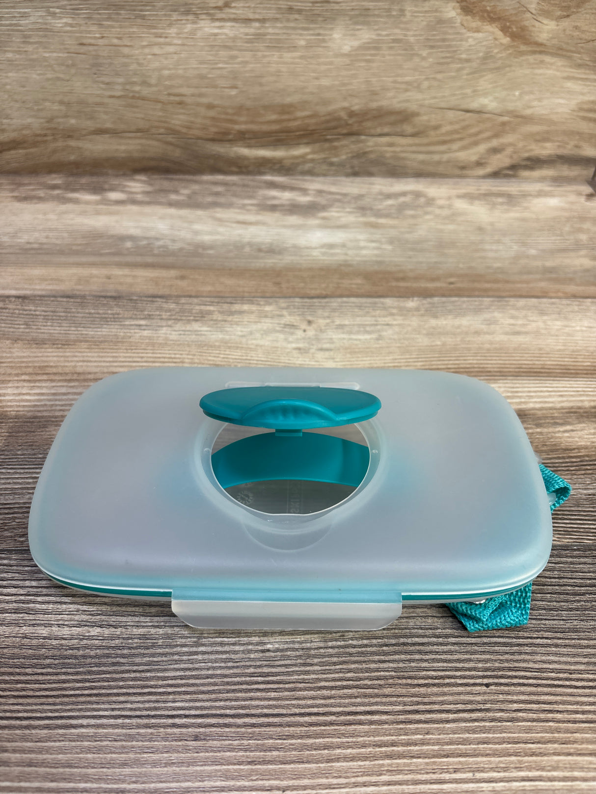 Skip Hop Grab & Go Snug Seal Wipes Case