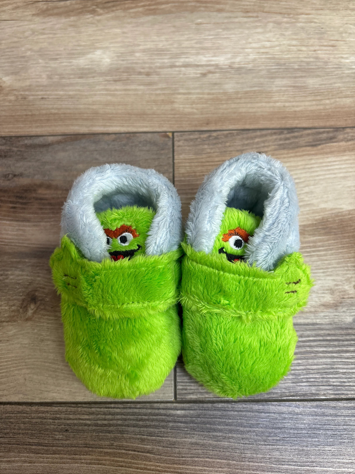 UGG x Sesame Street Oscar Bixbee Booties Green sz 2/3c
