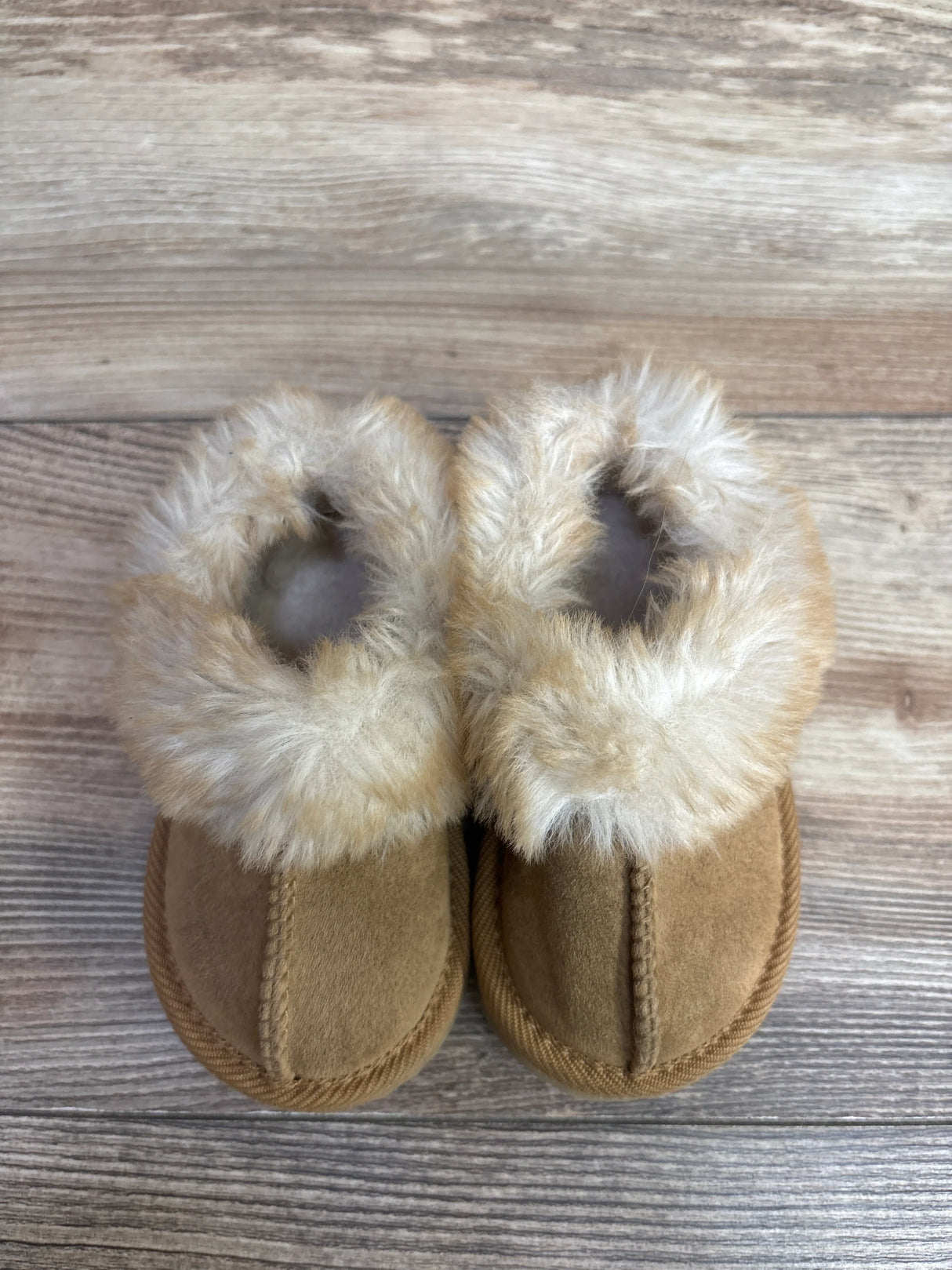 Cat & Jack Faux Fur Slippers Brown sz 5c