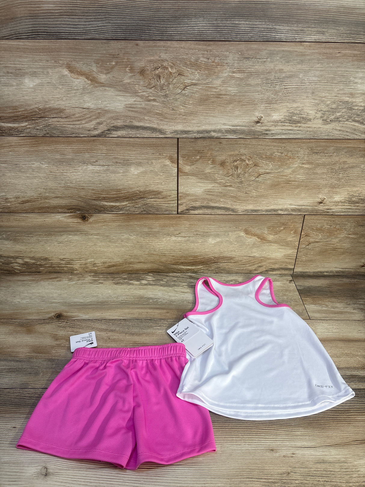 NEW Nike 2pc Dri-Fit Tank & Bottoms Set White sz 4T