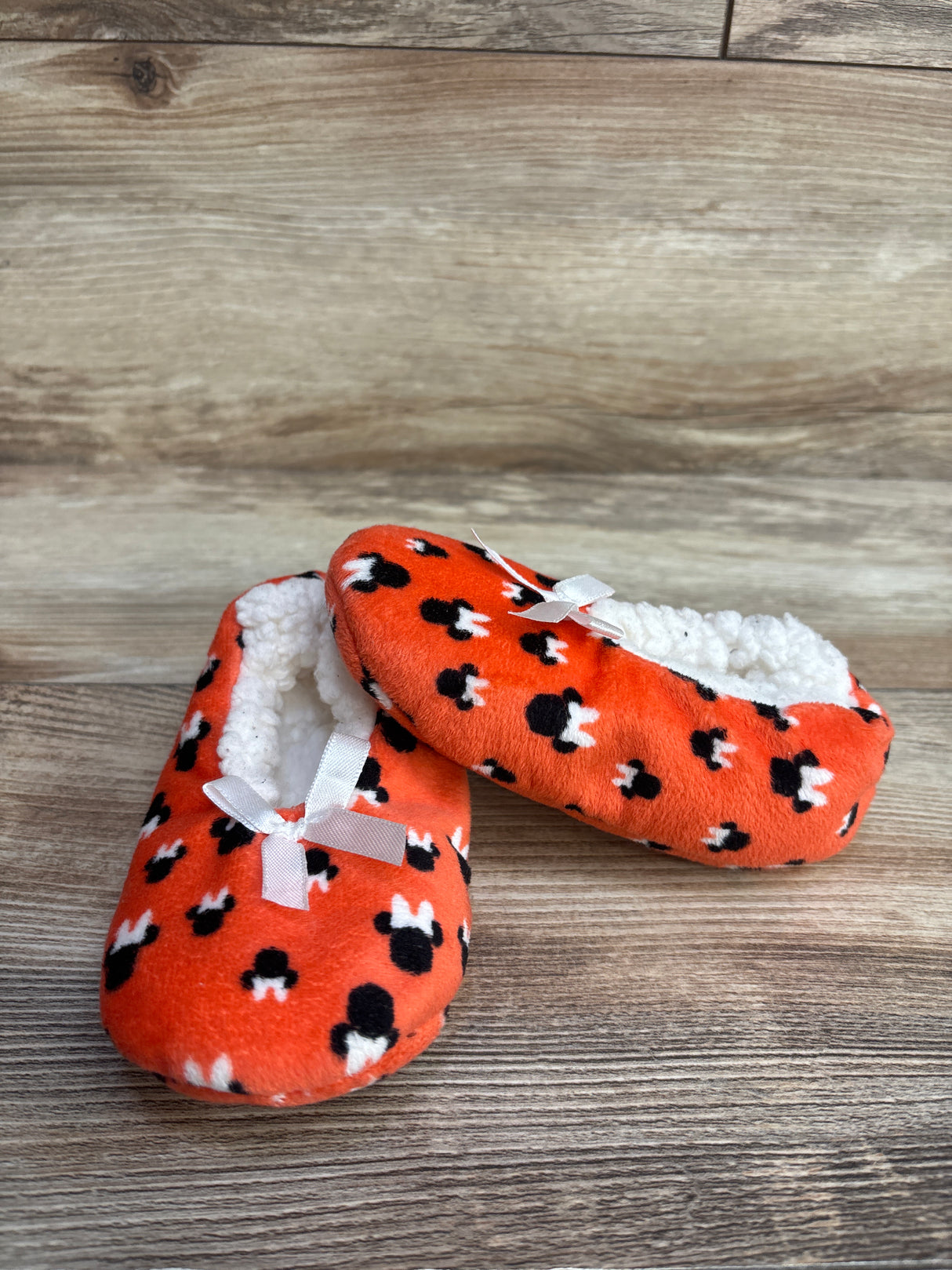 Minnie Mouse Slippers Pink sz 6/7c