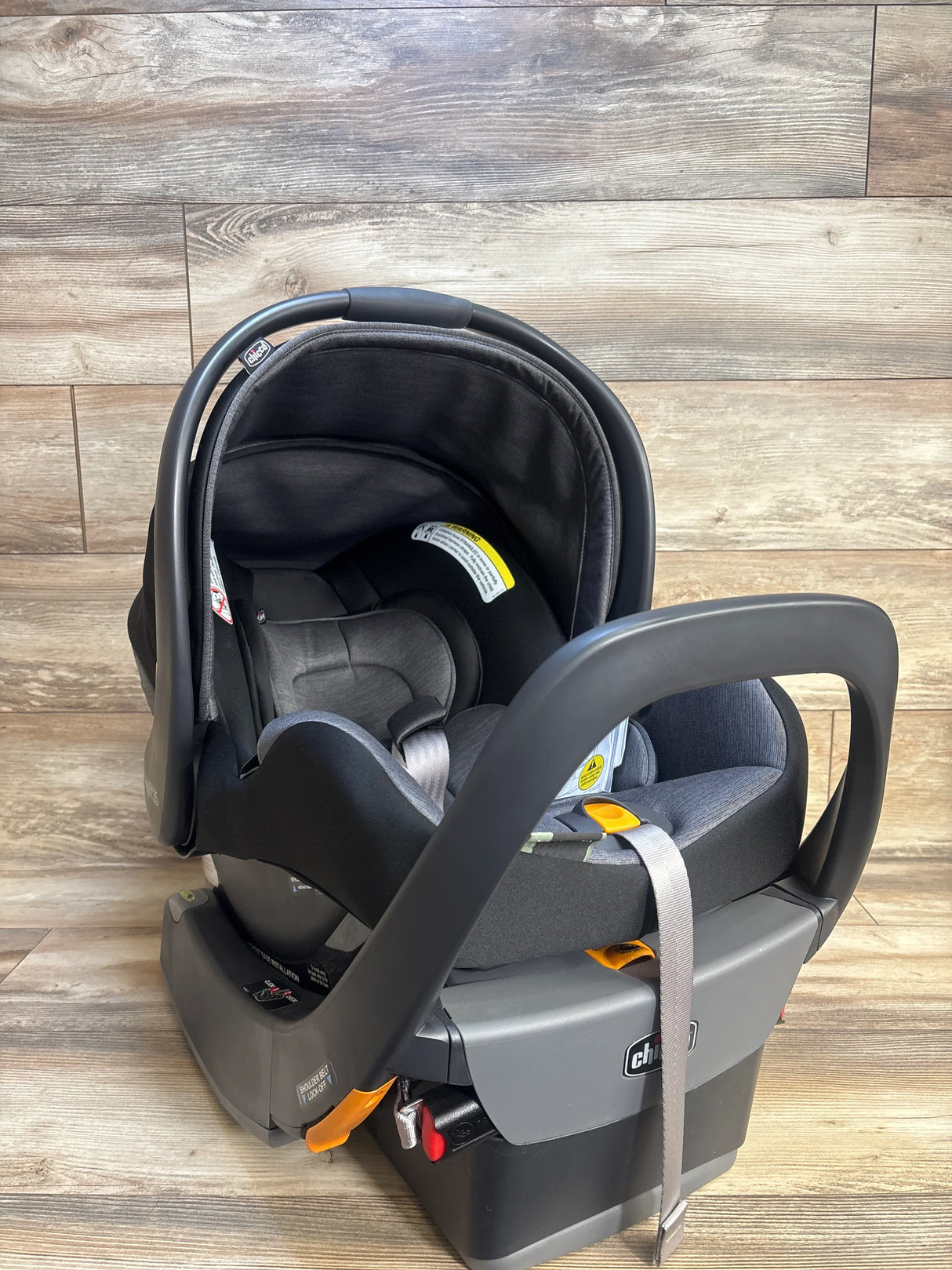 Chicco KeyFit 35 ClearTex Infant Car Seat in Apex