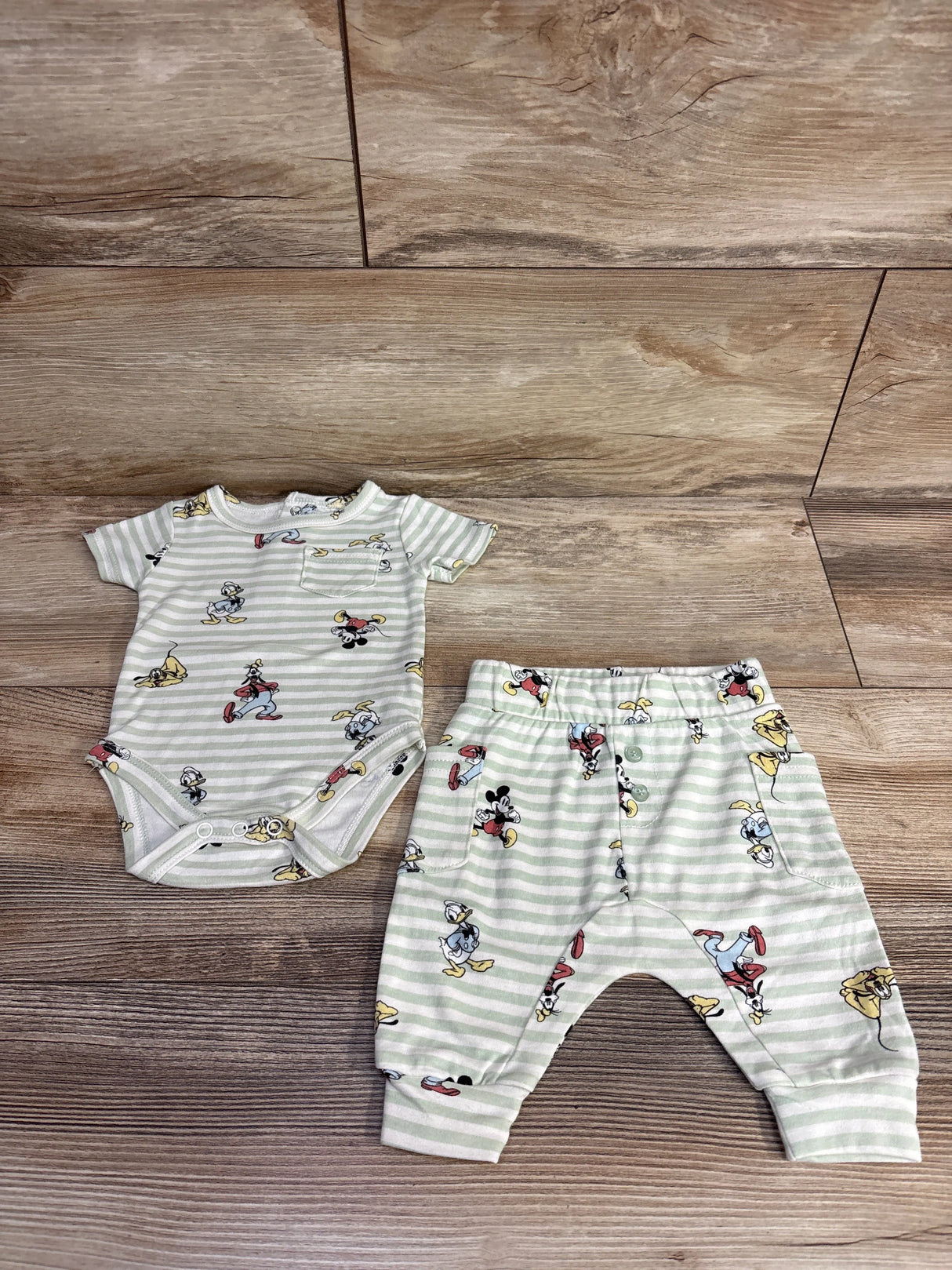 Disney Baby Striped Mickey Mouse Bodysuit & Bottoms Set White sz 0-3m